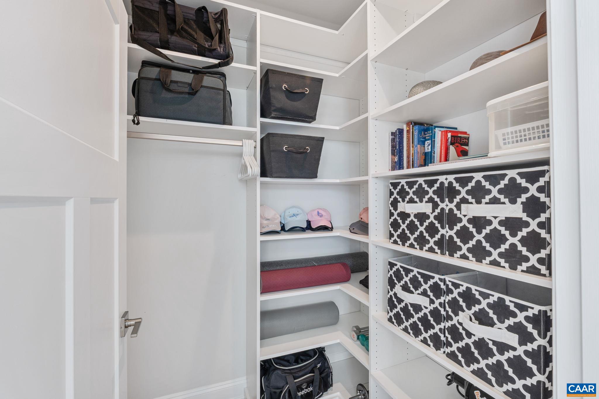 SPRING CREEK - Residential