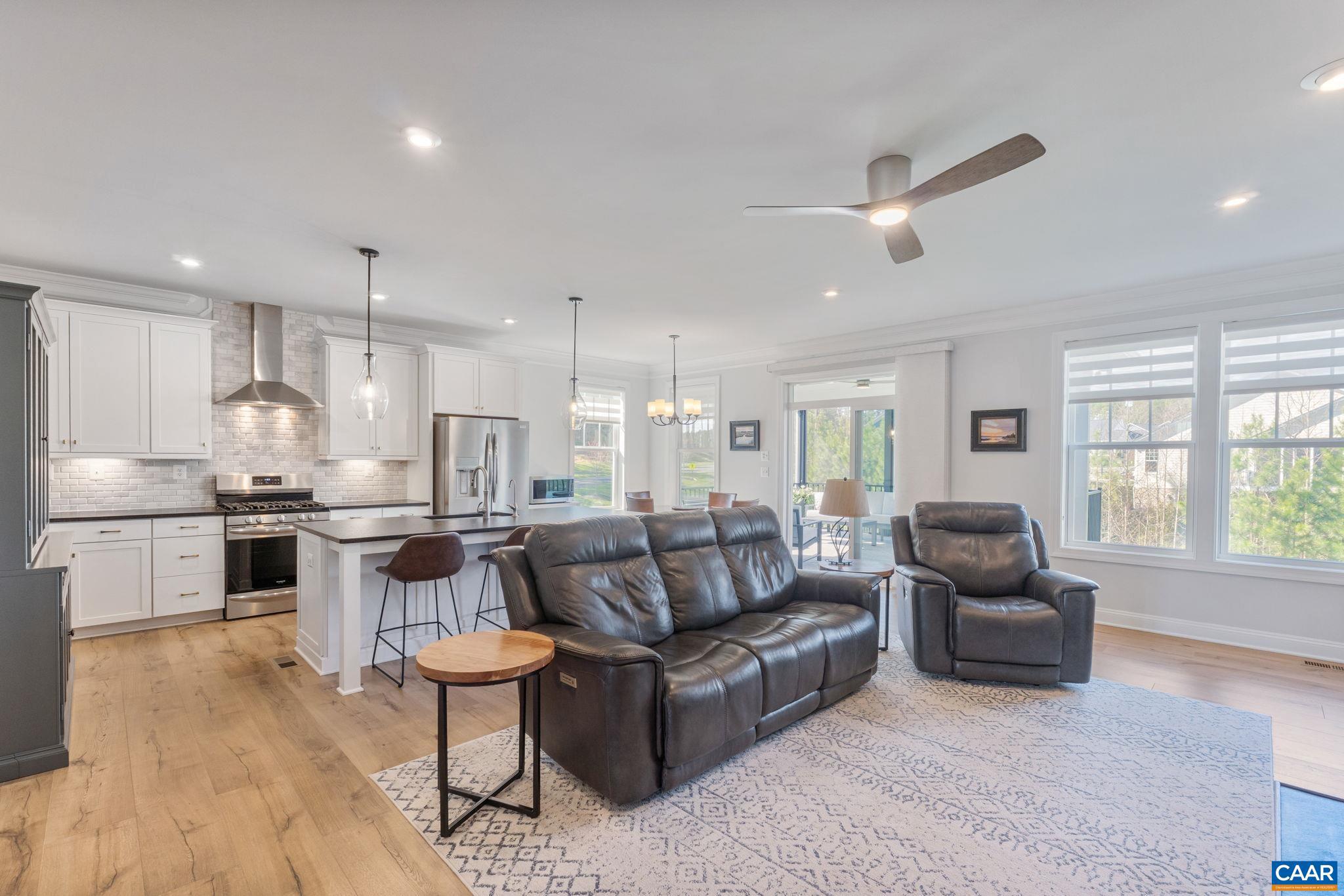 SPRING CREEK - Residential