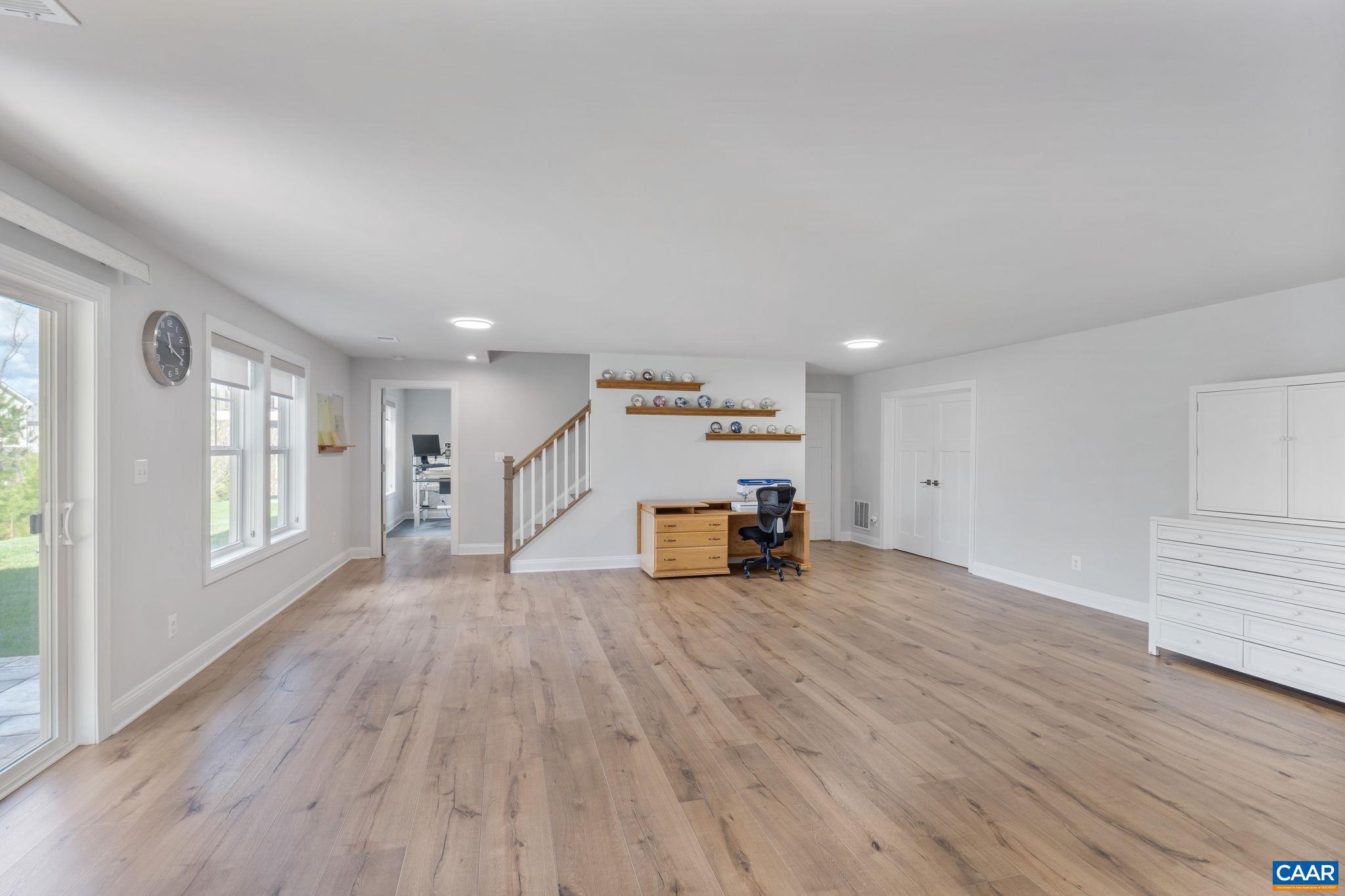 SPRING CREEK - Residential