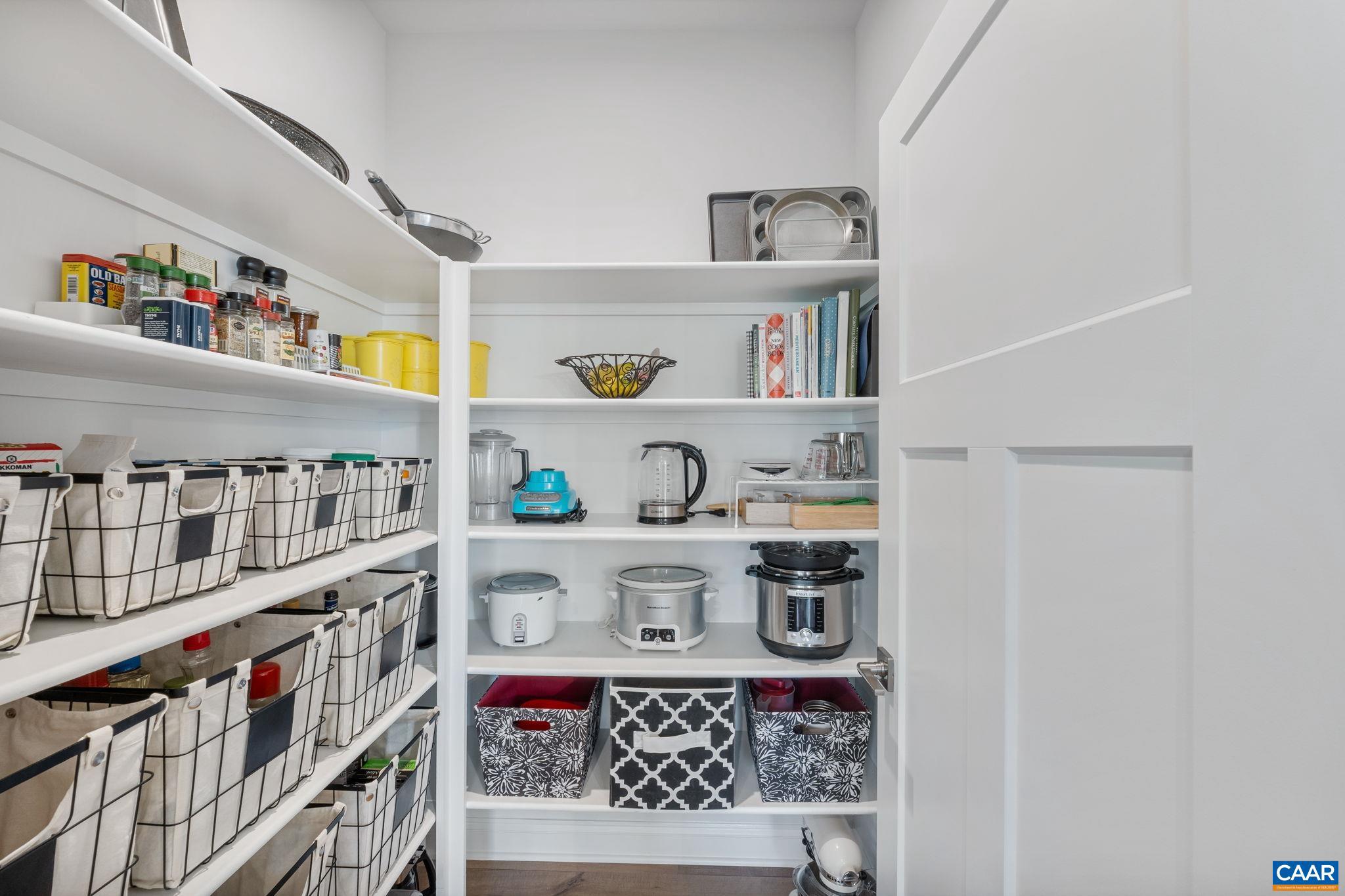 SPRING CREEK - Residential