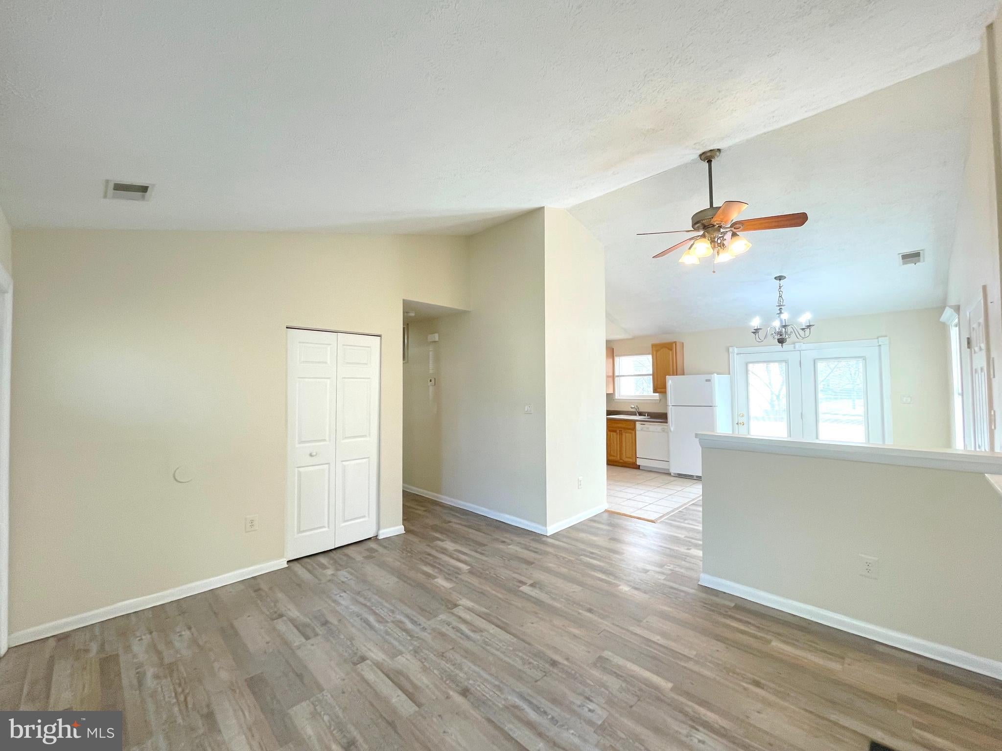 2161 FREEMANTLE COURT