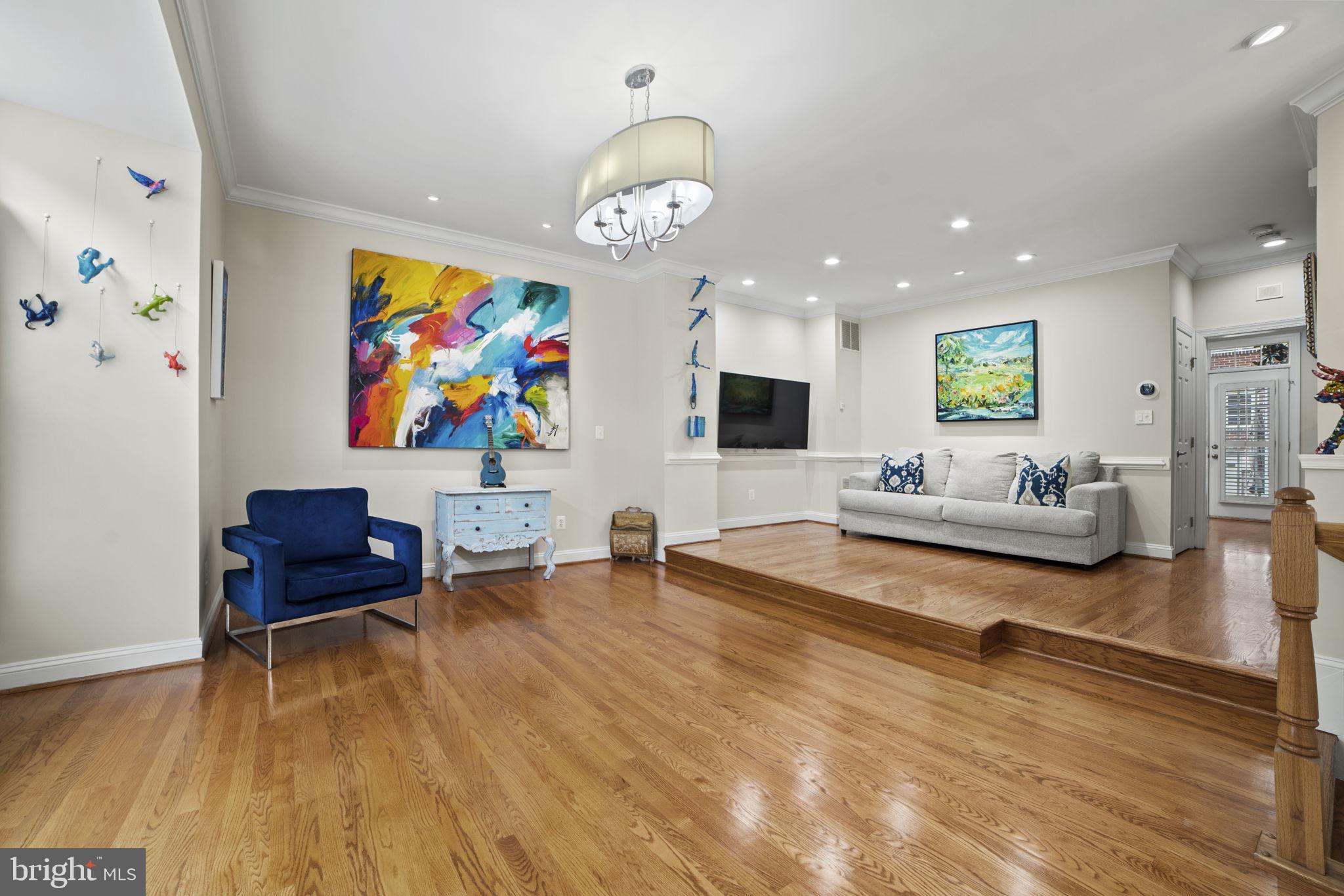 RIVERGATE - Residential