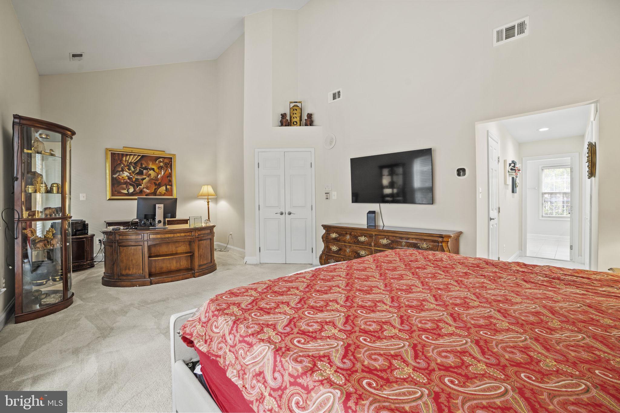 RIVERGATE - Residential