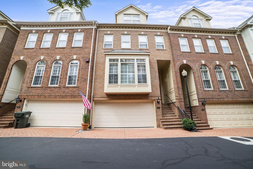 Luxury living at its finest, just steps from the Potomac River! This Gorgeous 3 Bedroom + 4.5 Bath Federal-Style Townhome boasts over 3,000 sqft of luxury living space + premium two car garage in one of the most sought-after waterfront communities in the region, Rivergate! Newly Remodeled gourmet Kitchen with upgraded countertops, cabinets & high-end stainless-steel appliances including gas cooktop & double oven. Sun drenched family room includes designer, recessed, lighting for artwork and plantation shutters. The main level hardwood floors and oak stair treads throughout the home were just refinished  The dual-zone HVAC was replaced in 2018 and the Hot Water Heater was replaced in 2023.  Large private back patio with new cedar fencing, perfect for entertaining! Upstairs you have the spacious primary bedroom with vaulted ceiling and newly renovated primary bath with Jacuzzi. Conveniently, the full-sized washer and dryer area also on the primary bedroom suite level. 

The Rivergate Community is a private & secluded enclave of upscale townhomes with resident only Street access. The Rivergate Community HOA owns the exclusive riverfront park and  borders the historic P&O Lock System, as is located on the “Old Town” Bike path stretching from Mount Vernon to Washington DC. Also moments from the community are multiple adjoining parks for dog walking, beach volleyball, tennis, running, biking, picnicking, and Old Town events I.e., July 4th Fireworks, Restaurant Week, and concerts. Walking distance to shopping and fine dining.