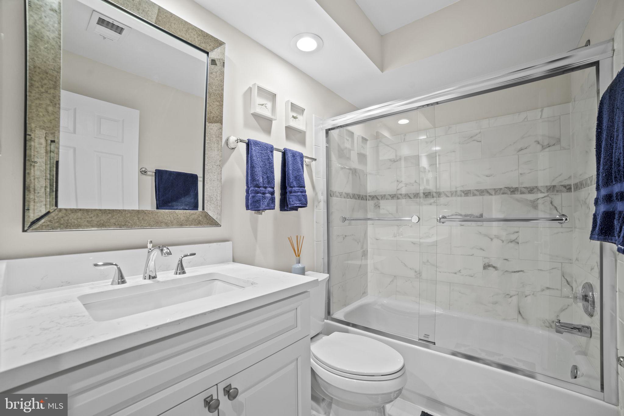 RIVERGATE - Residential