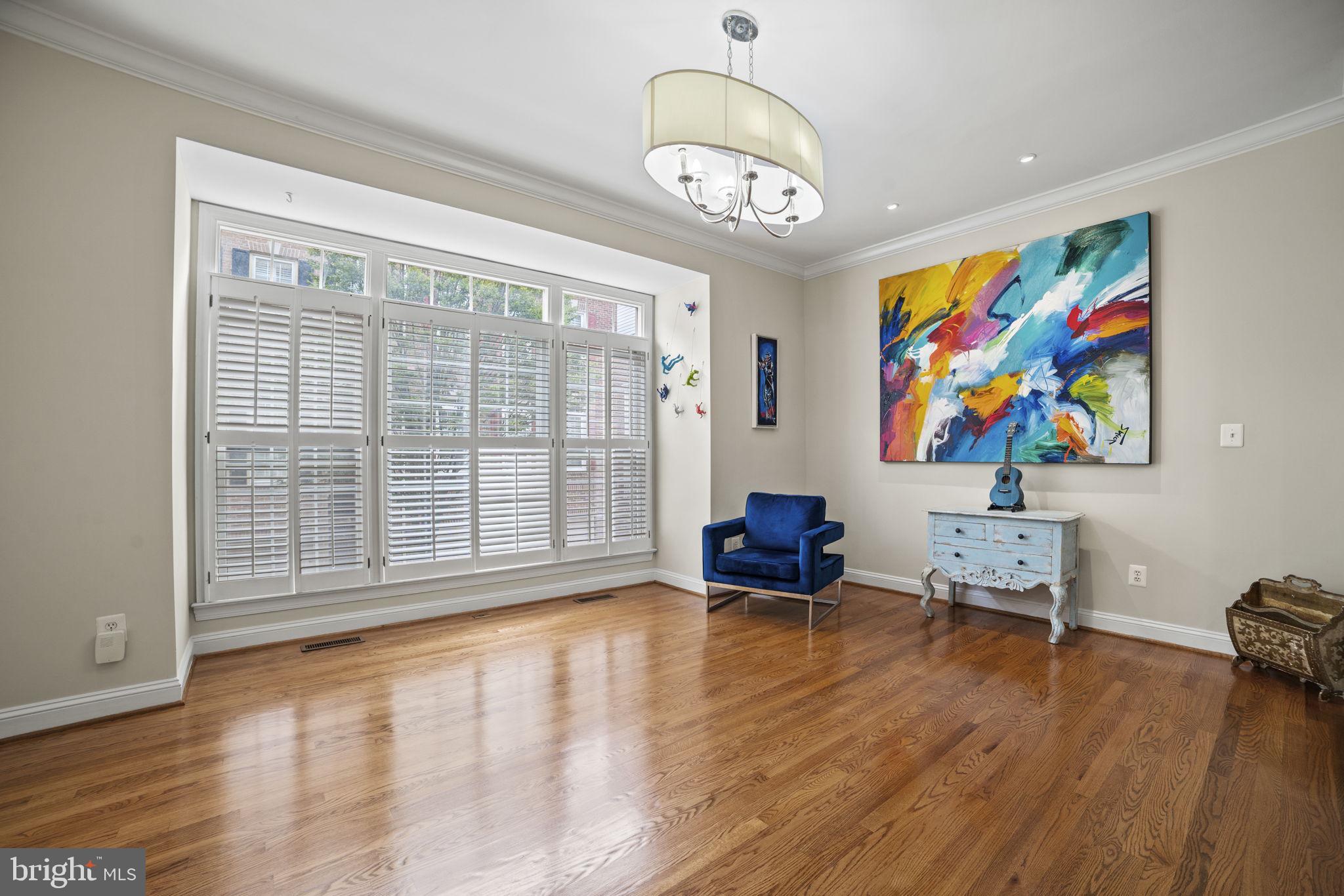 RIVERGATE - Residential