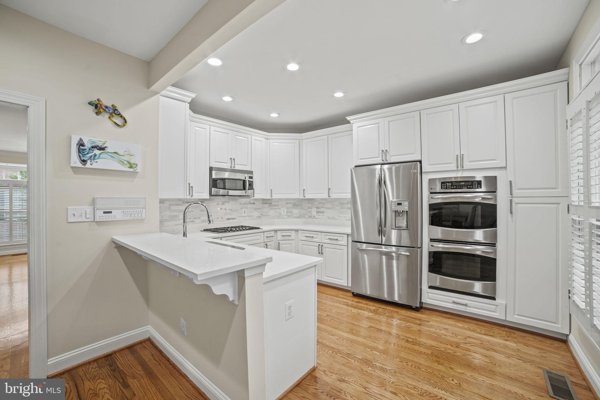 RIVERGATE - Residential