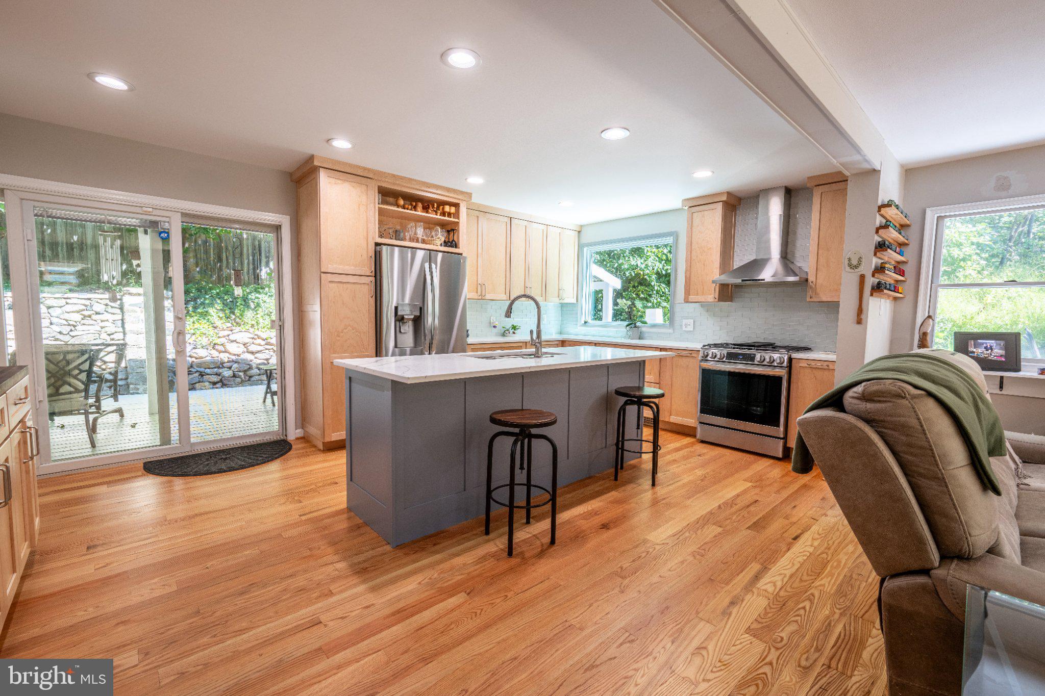2033 SMITH RUN ROAD