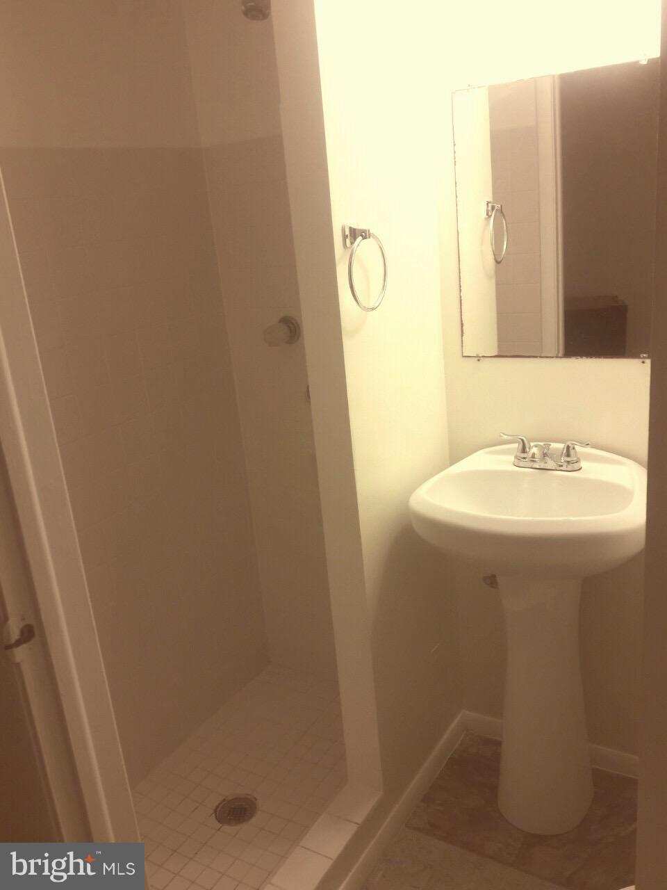 NEWINGTON FOREST - Residential