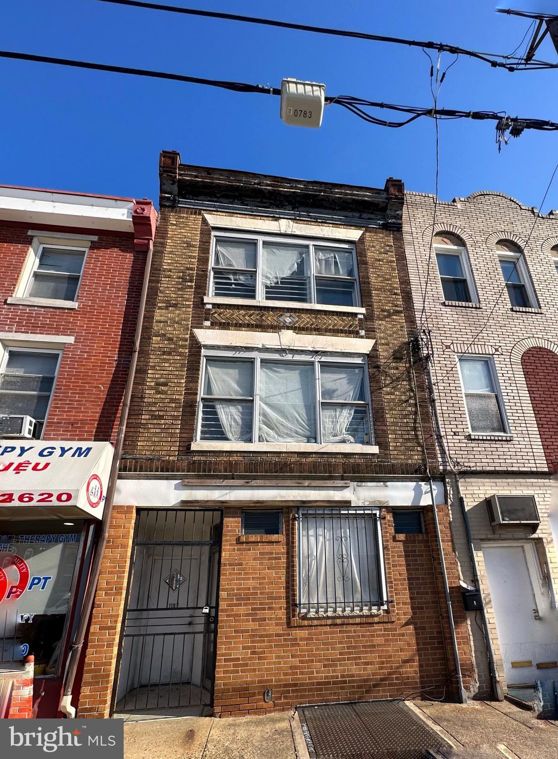 Available now!! Located in a high density residential and commercial area in Passyunk Square neighborhood of South Philly, this first floor commercial space is situated near the corner of Washington and E Passyunk Ave. Great opportunity to create or expand your existing business! Previously used as a herbal medicine store. Licensed type food establishment, retail permanent location.Roughly 1000 soft of space for lease. There is also a basement for extra storage as well. It is the responsibility of the tenant and their agent to confirm with the city what type of business can be operated/placed. All configurations and usage will have to be approved by landlord. Landlord will discuss a build out for tenant if needed. Terms and rental price might increase. Please inquire for more details.