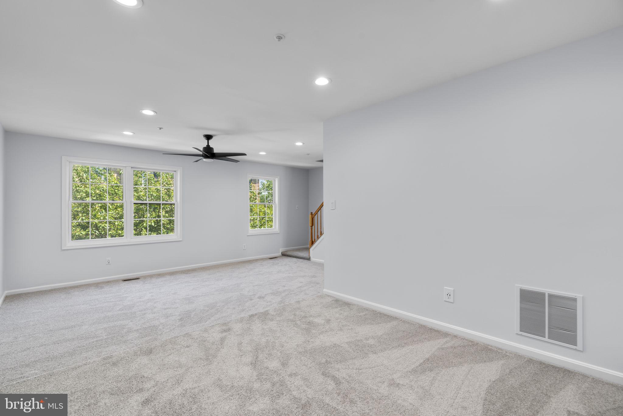 PINE VALLEY - Residential