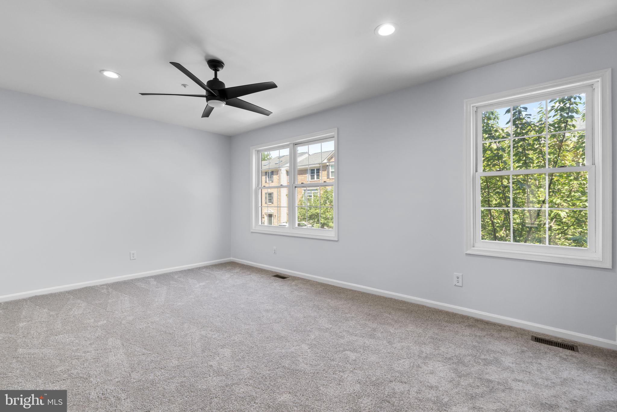PINE VALLEY - Residential
