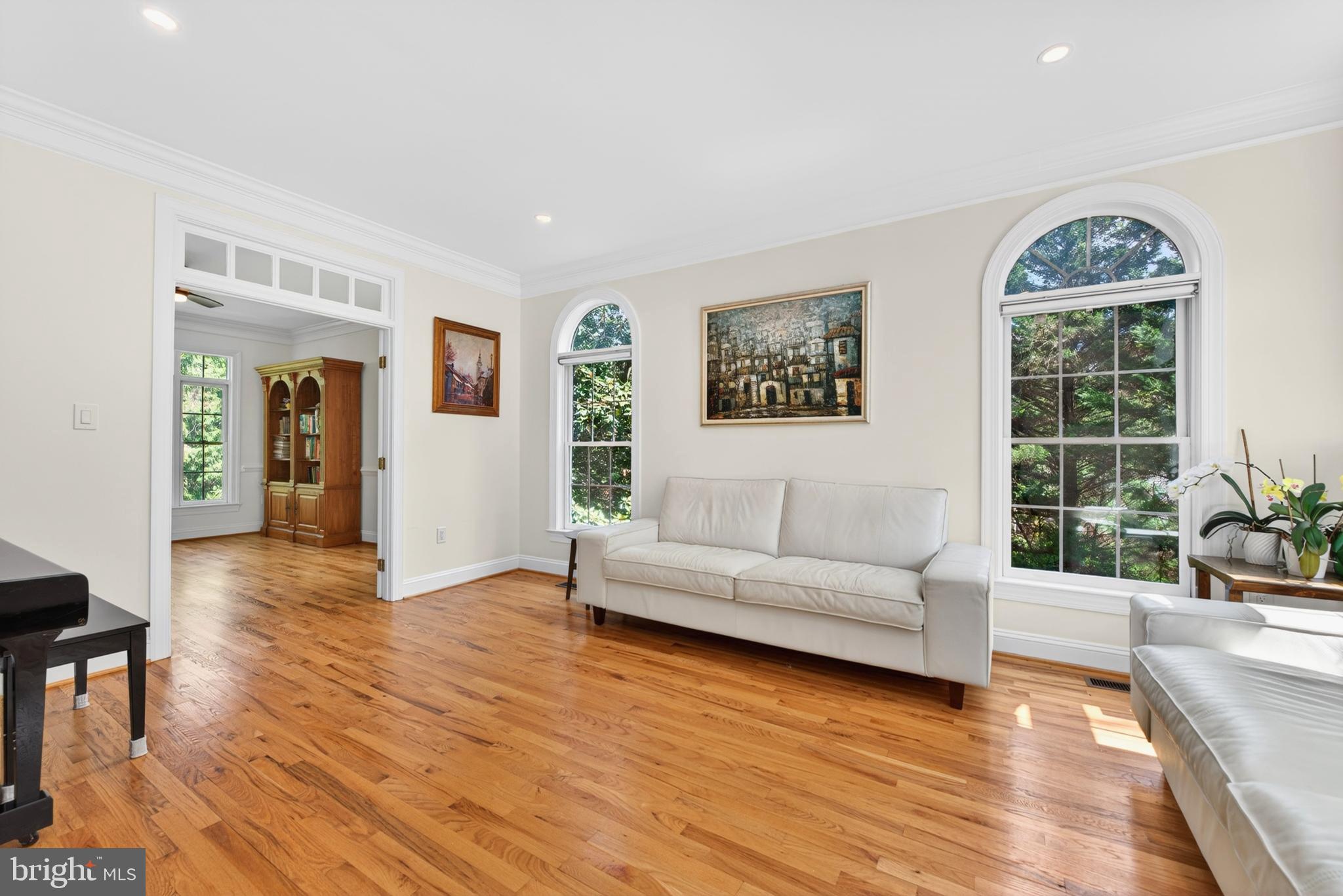 INGLESIDE - Residential