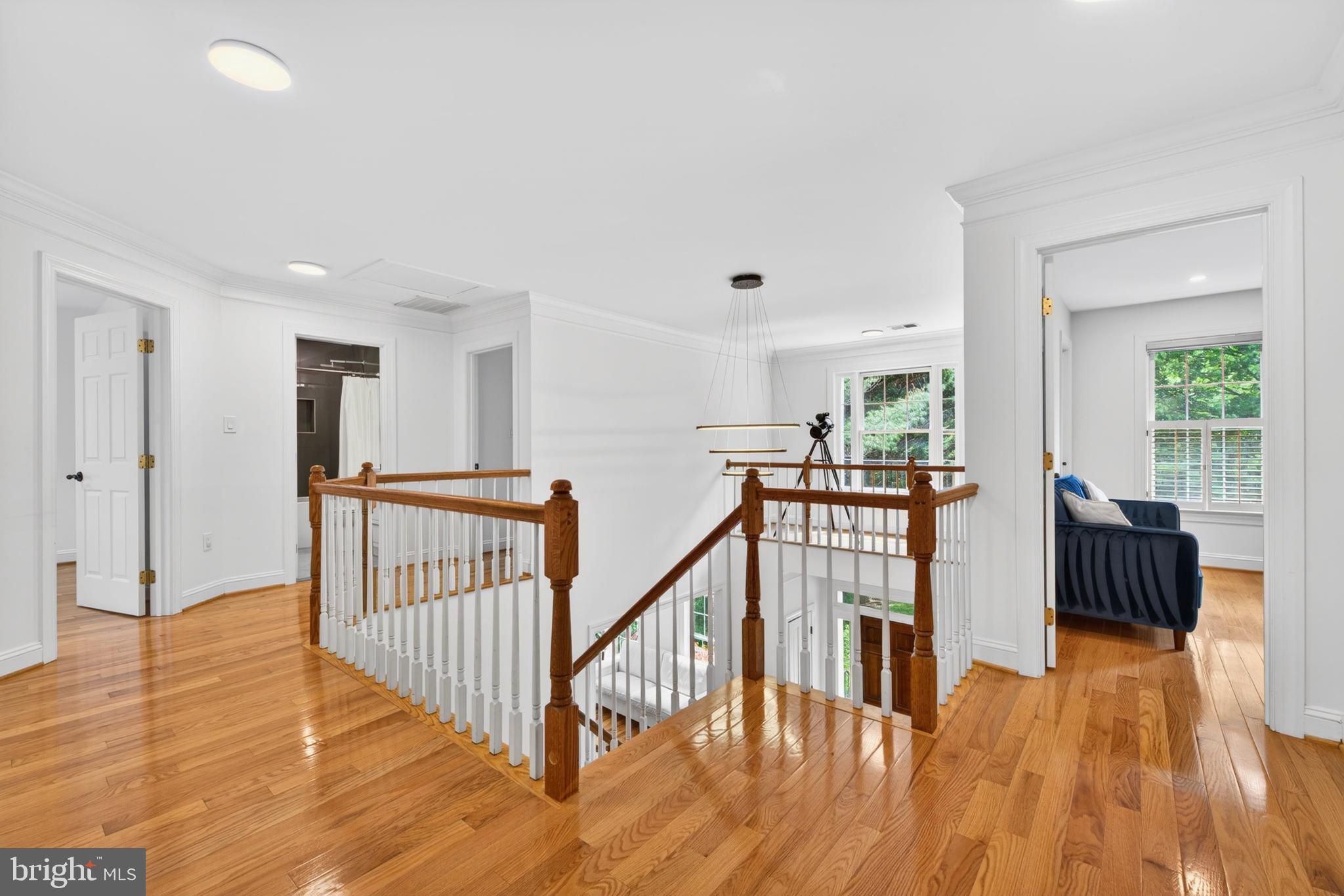 INGLESIDE - Residential