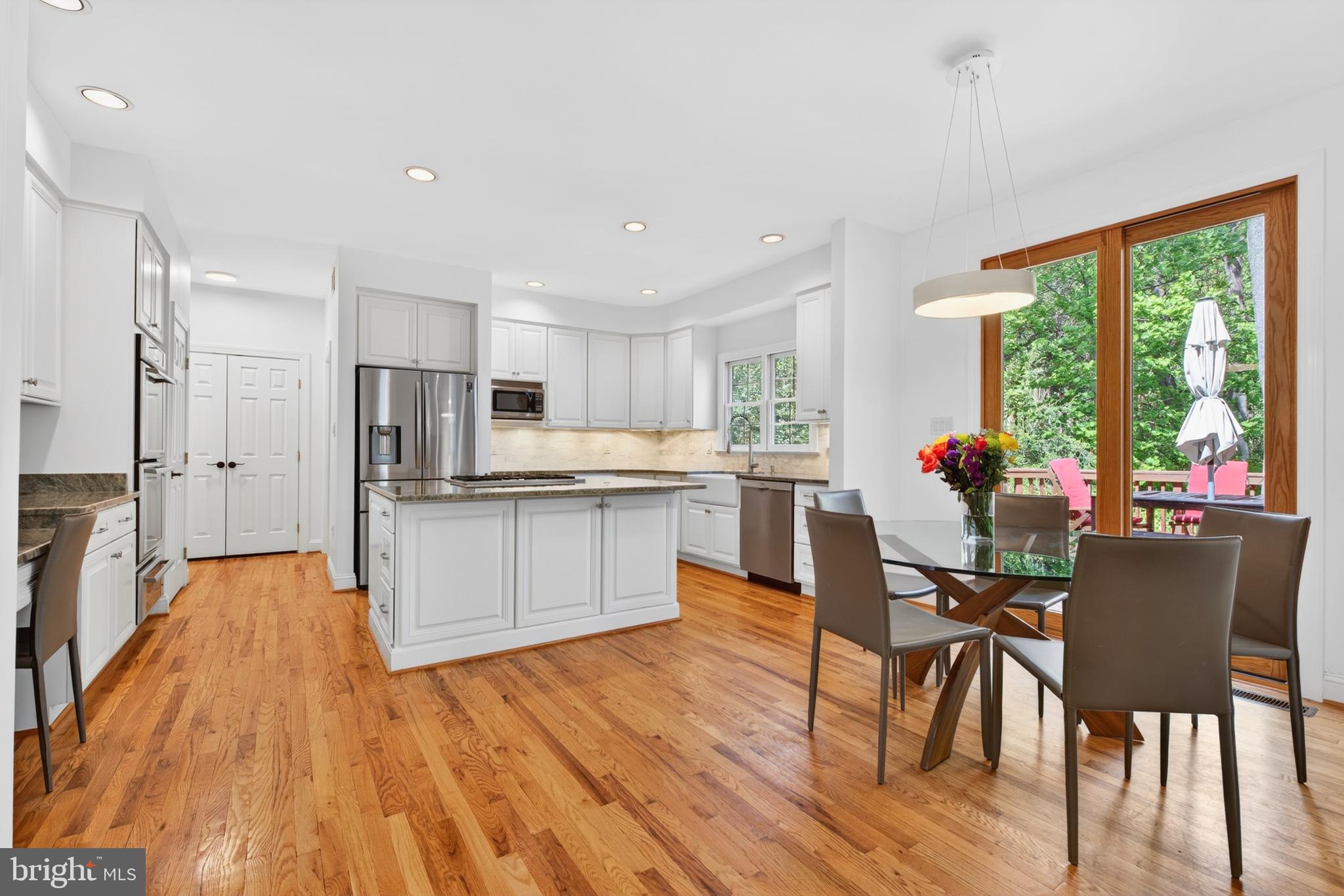 INGLESIDE - Residential