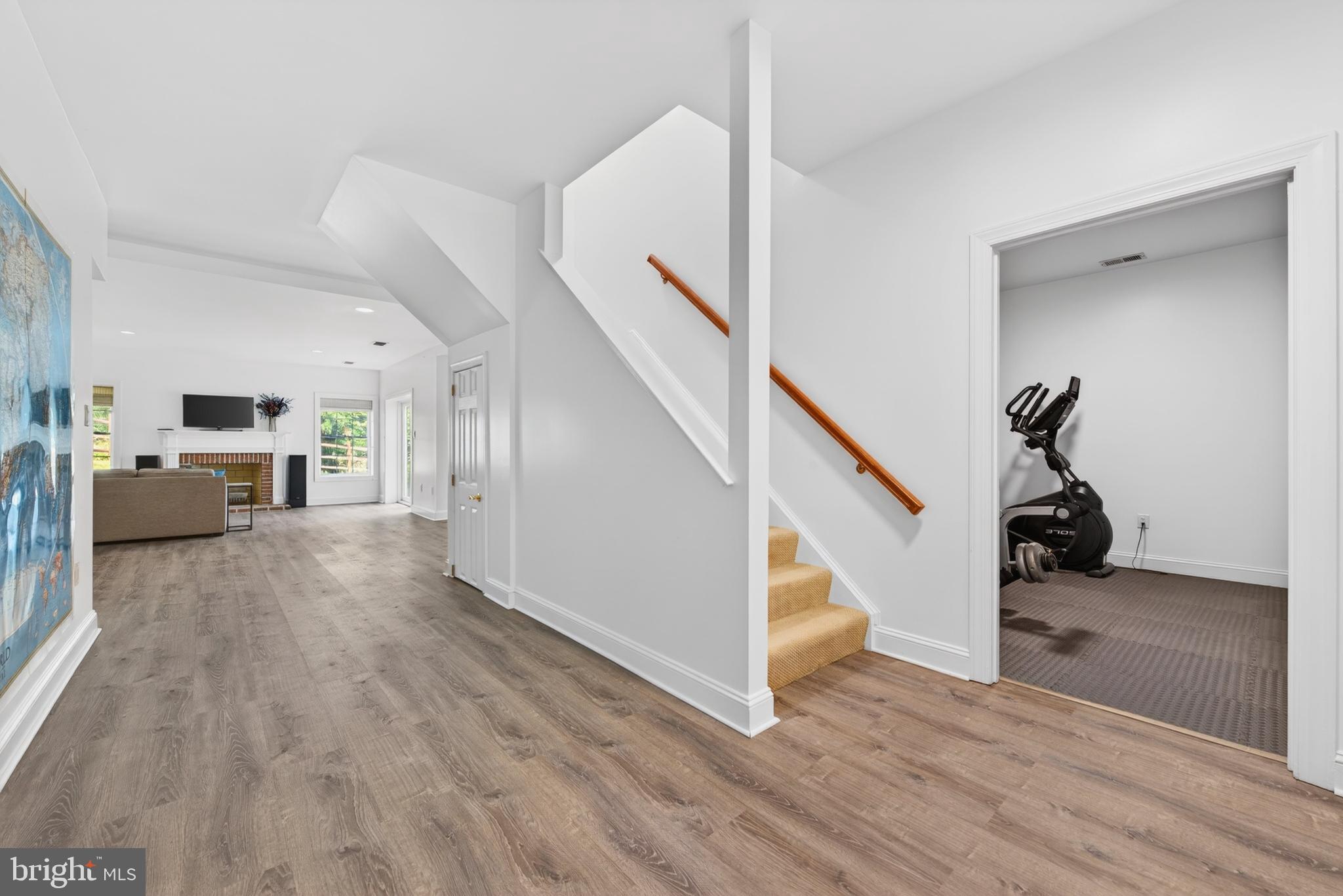 INGLESIDE - Residential