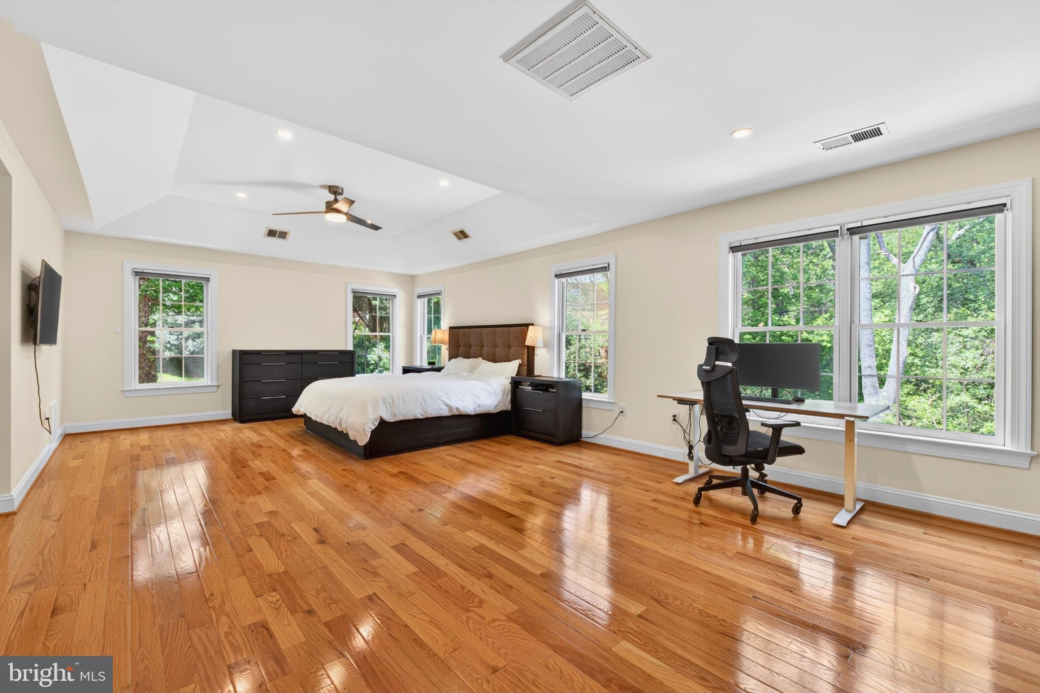 INGLESIDE - Residential