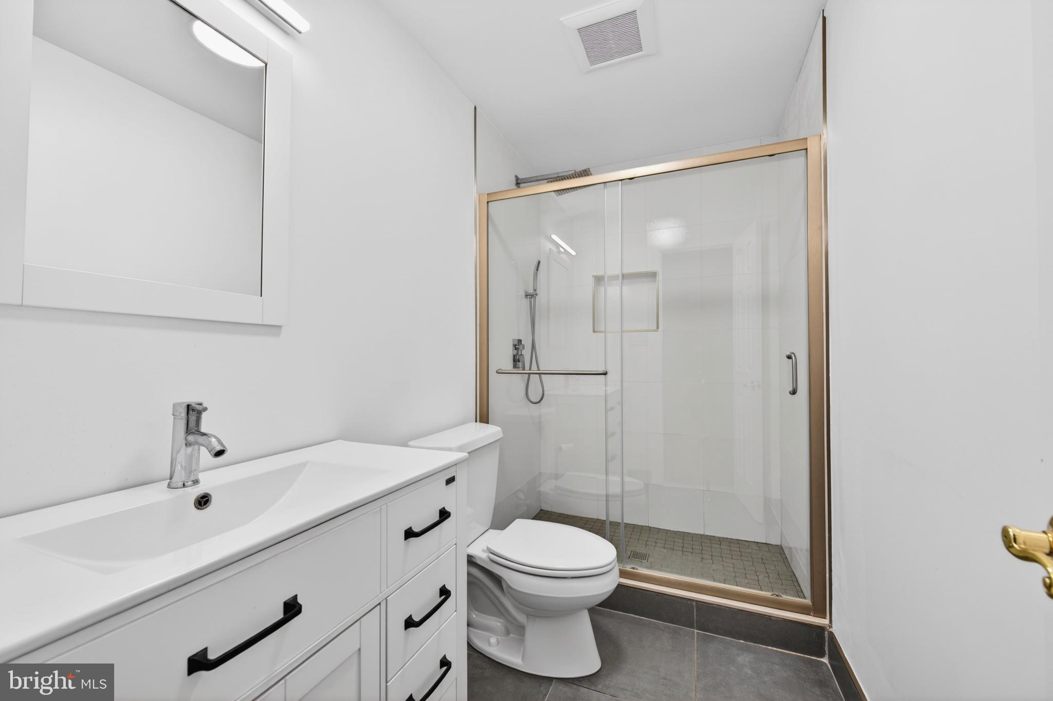 INGLESIDE - Residential