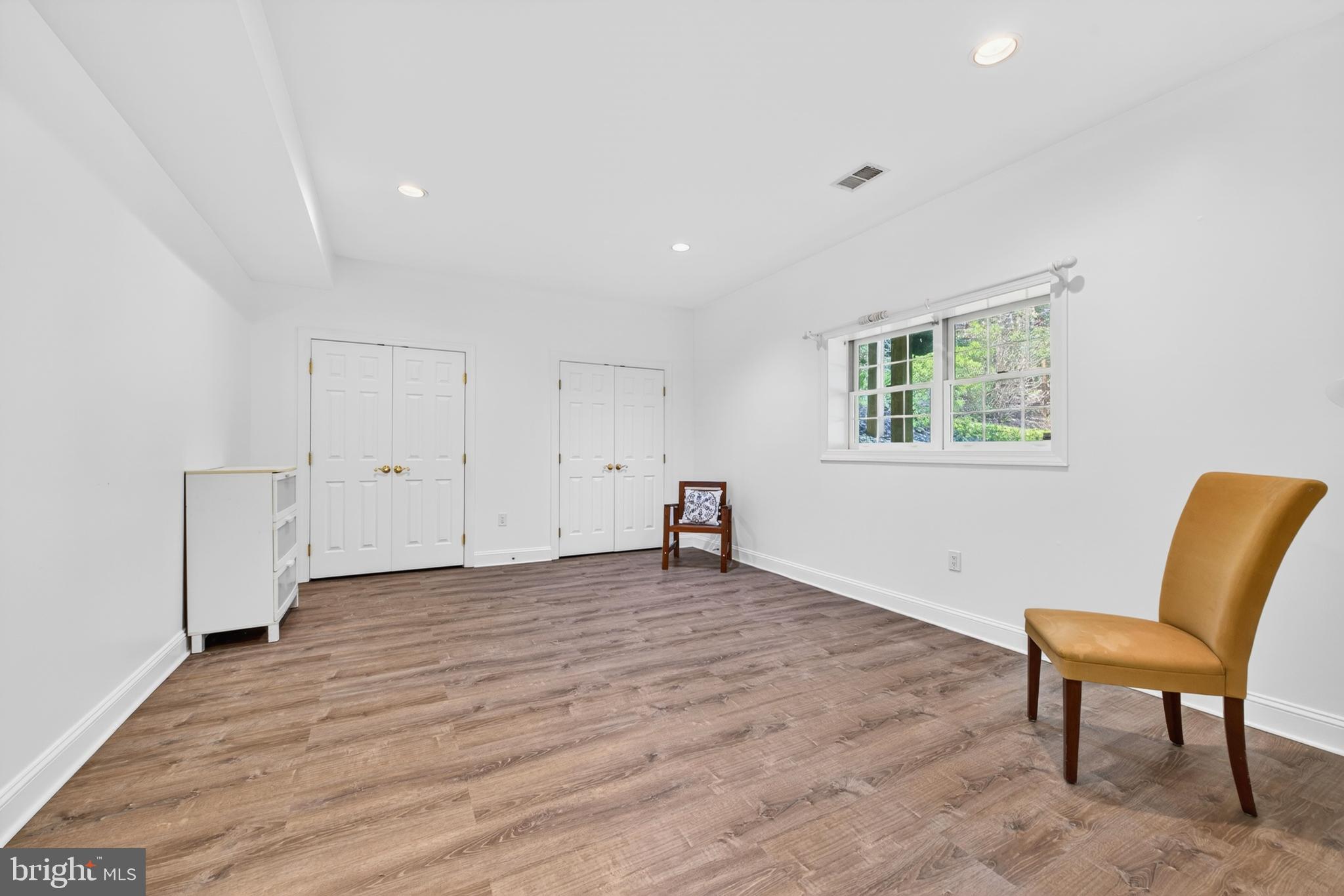 INGLESIDE - Residential