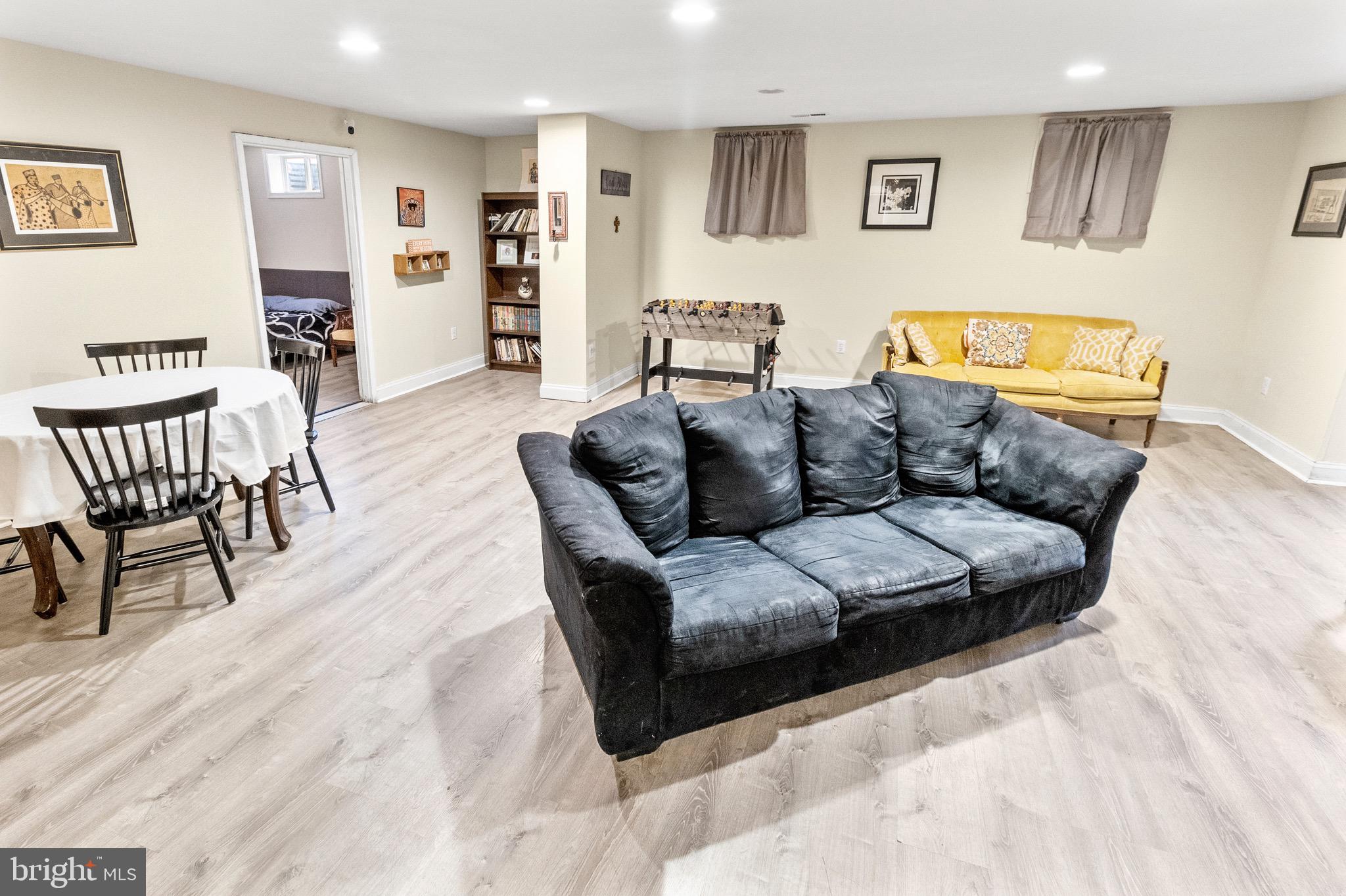 HAMMONDS MILL - Residential