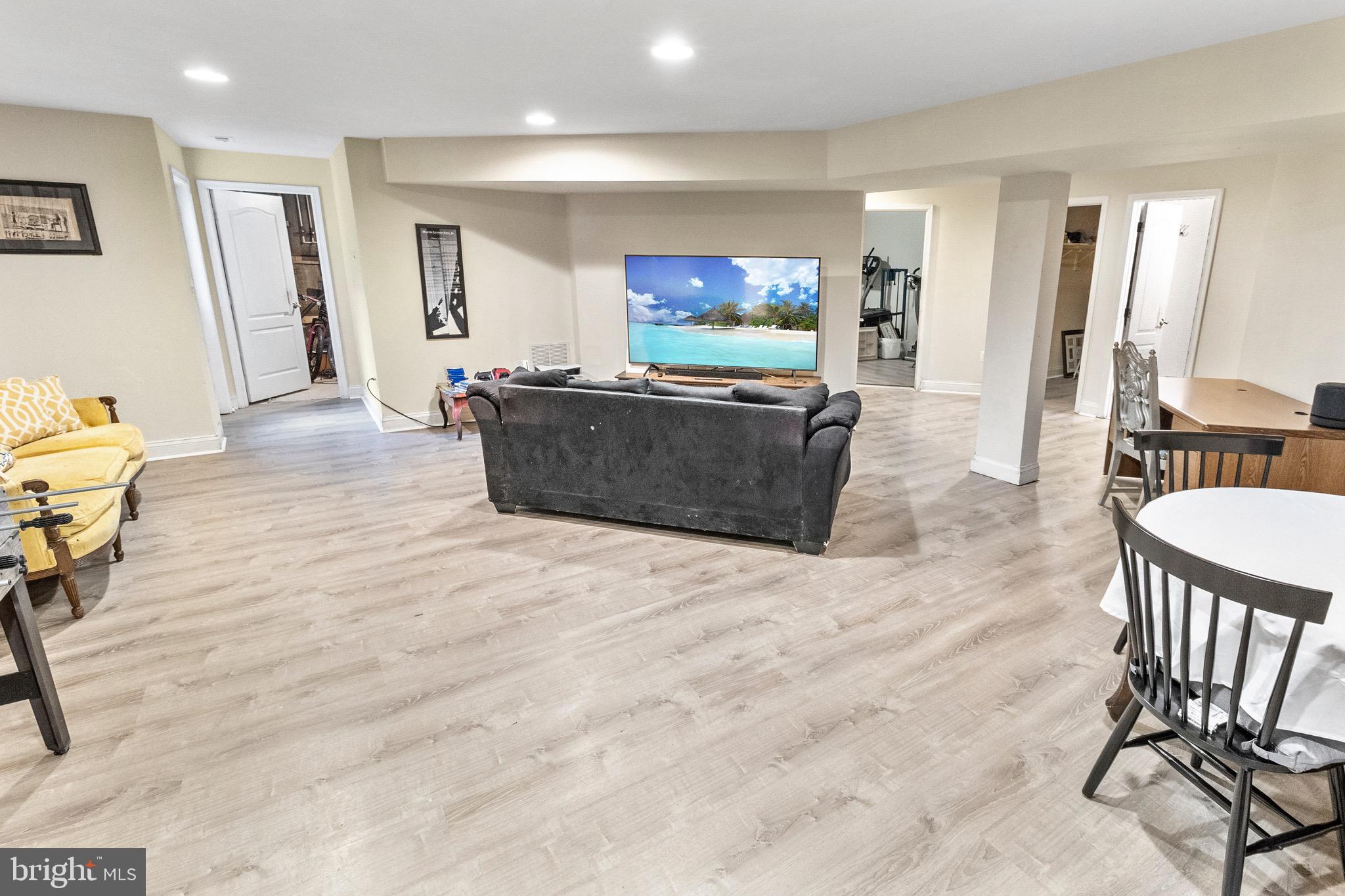 HAMMONDS MILL - Residential