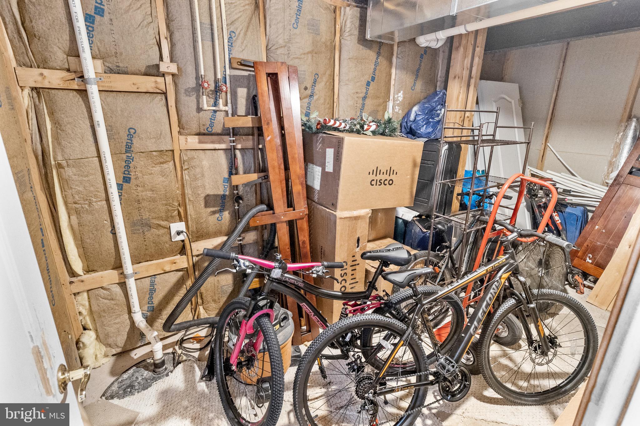 HAMMONDS MILL - Residential