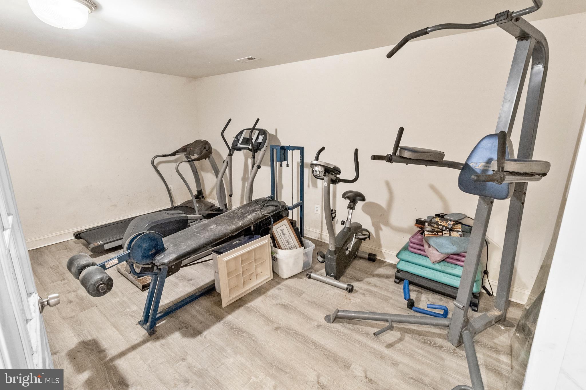 HAMMONDS MILL - Residential