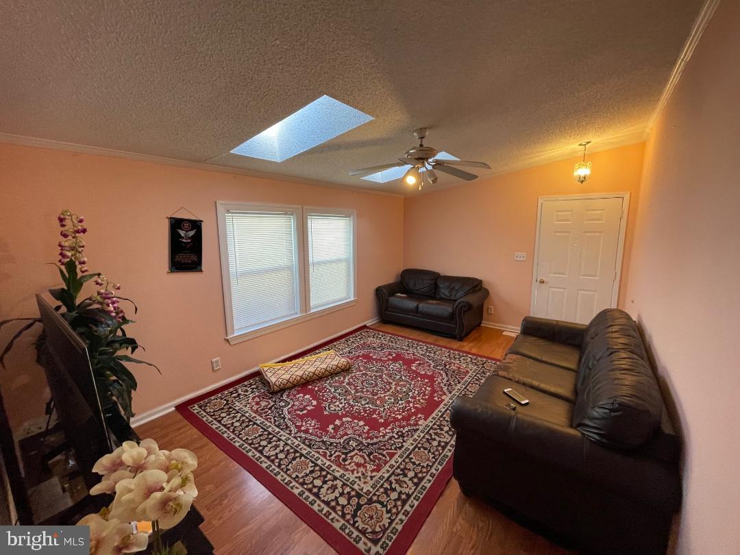 SIGNAL HILL - Residential