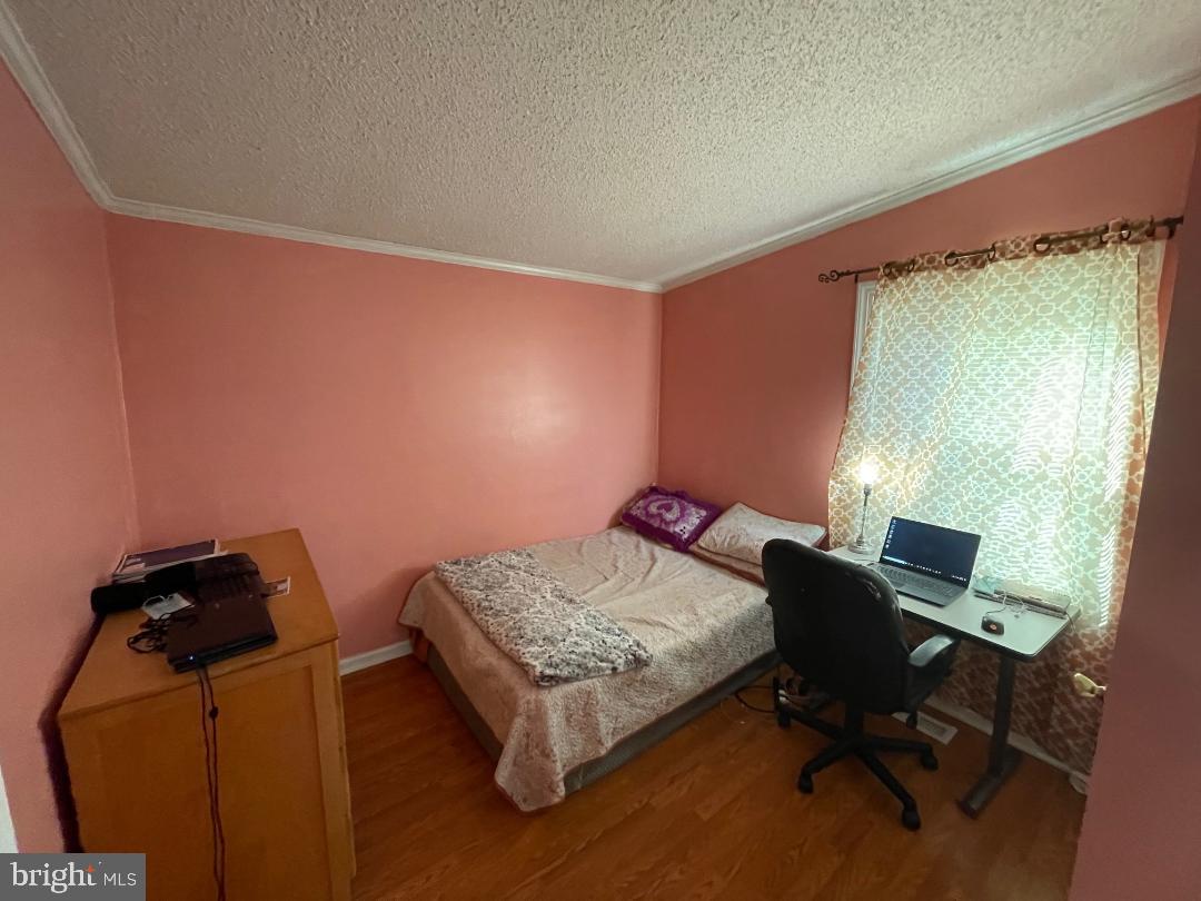 SIGNAL HILL - Residential