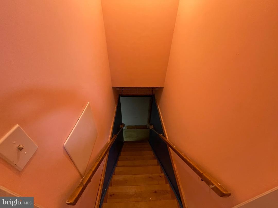 SIGNAL HILL - Residential