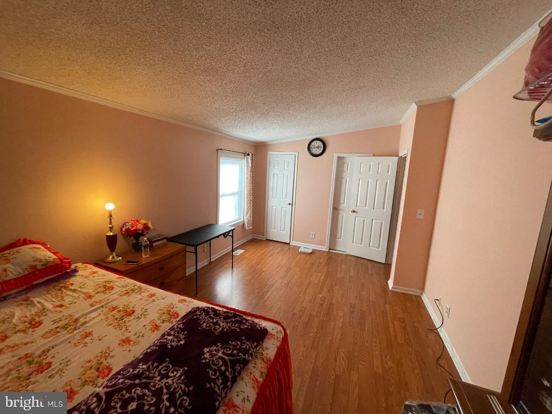 SIGNAL HILL - Residential