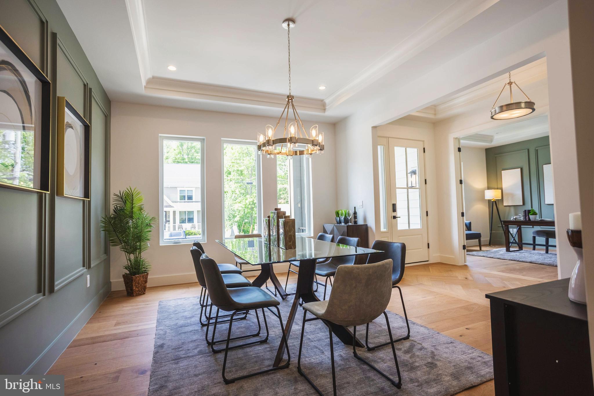 VIENNA WOODS - Residential