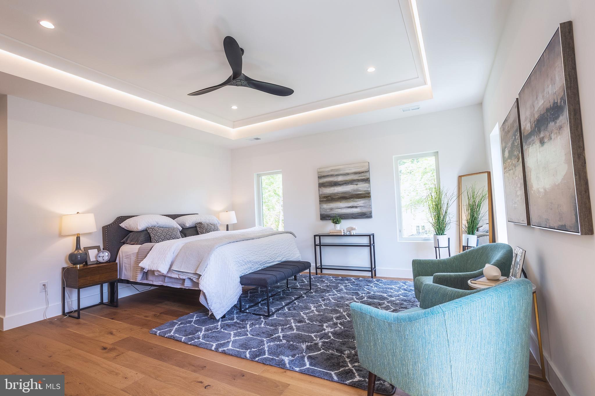 VIENNA WOODS - Residential