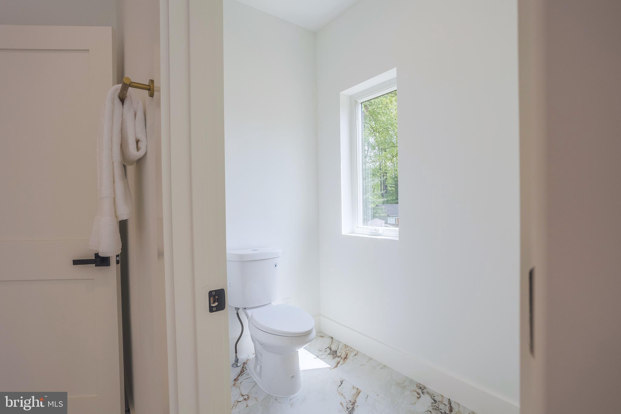 VIENNA WOODS - Residential