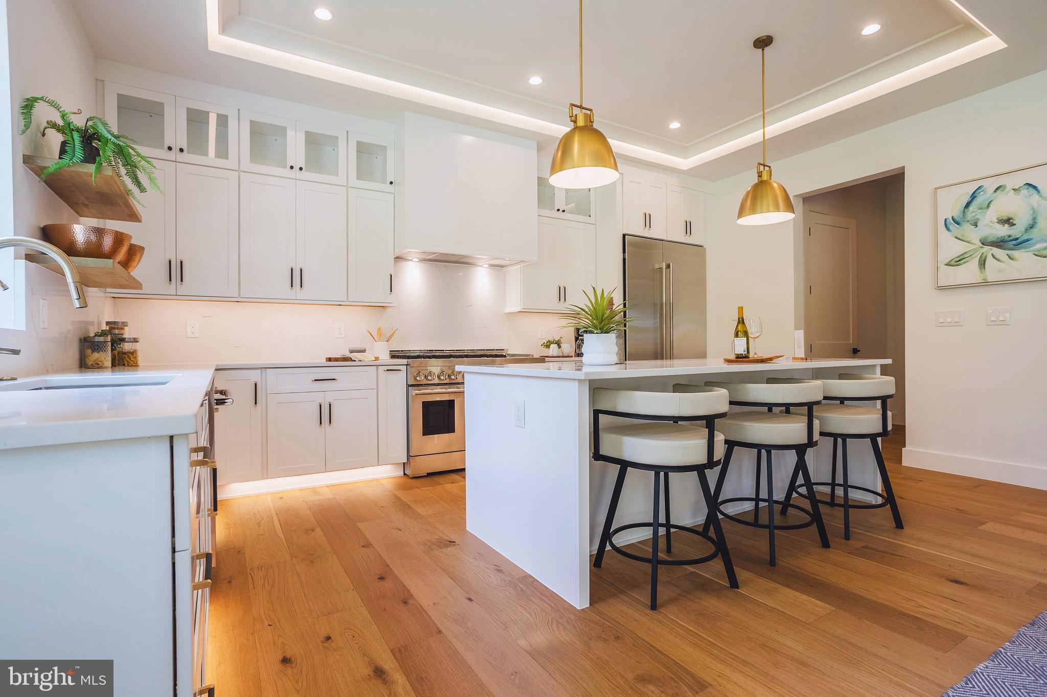 VIENNA WOODS - Residential