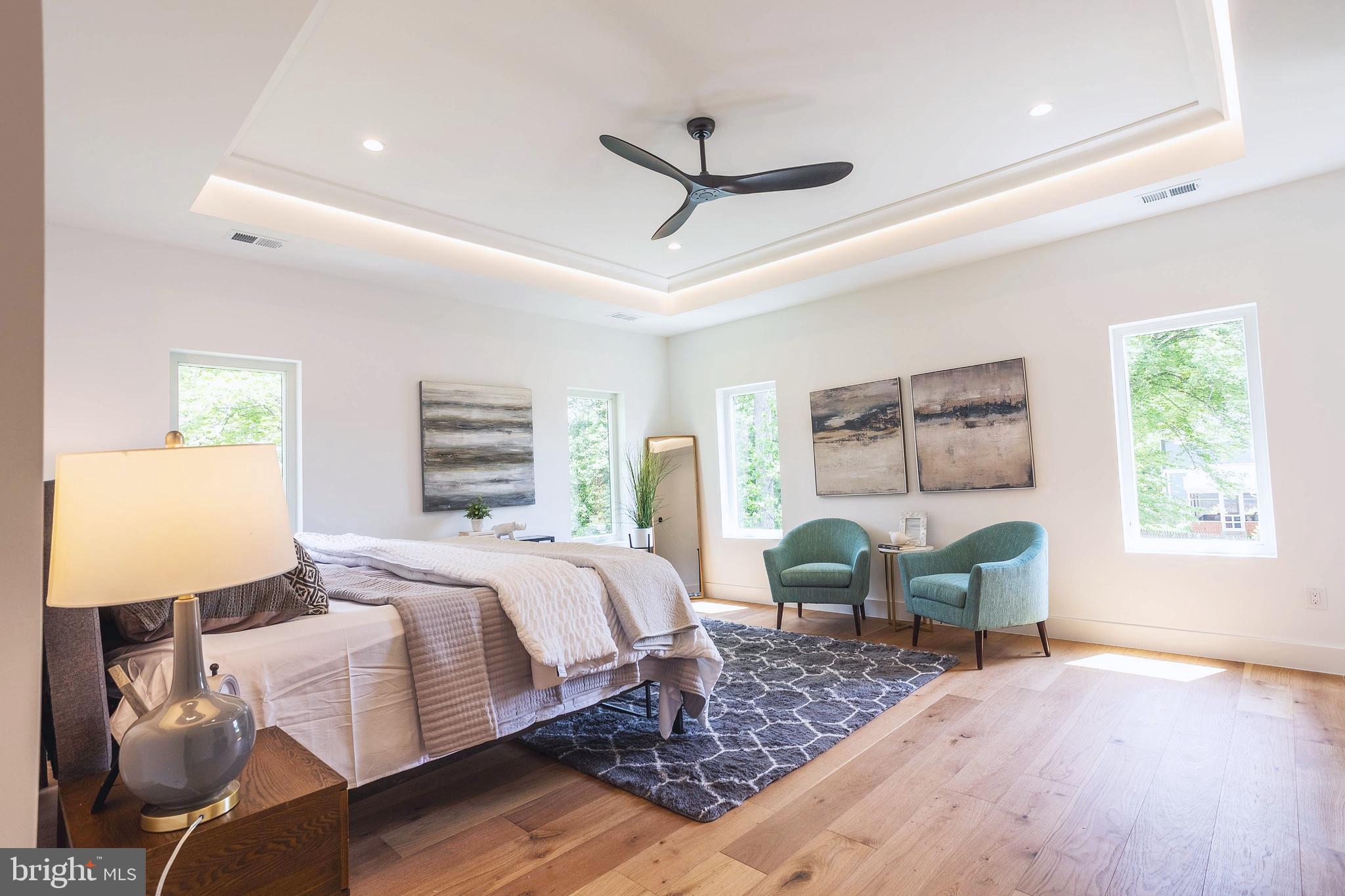 VIENNA WOODS - Residential