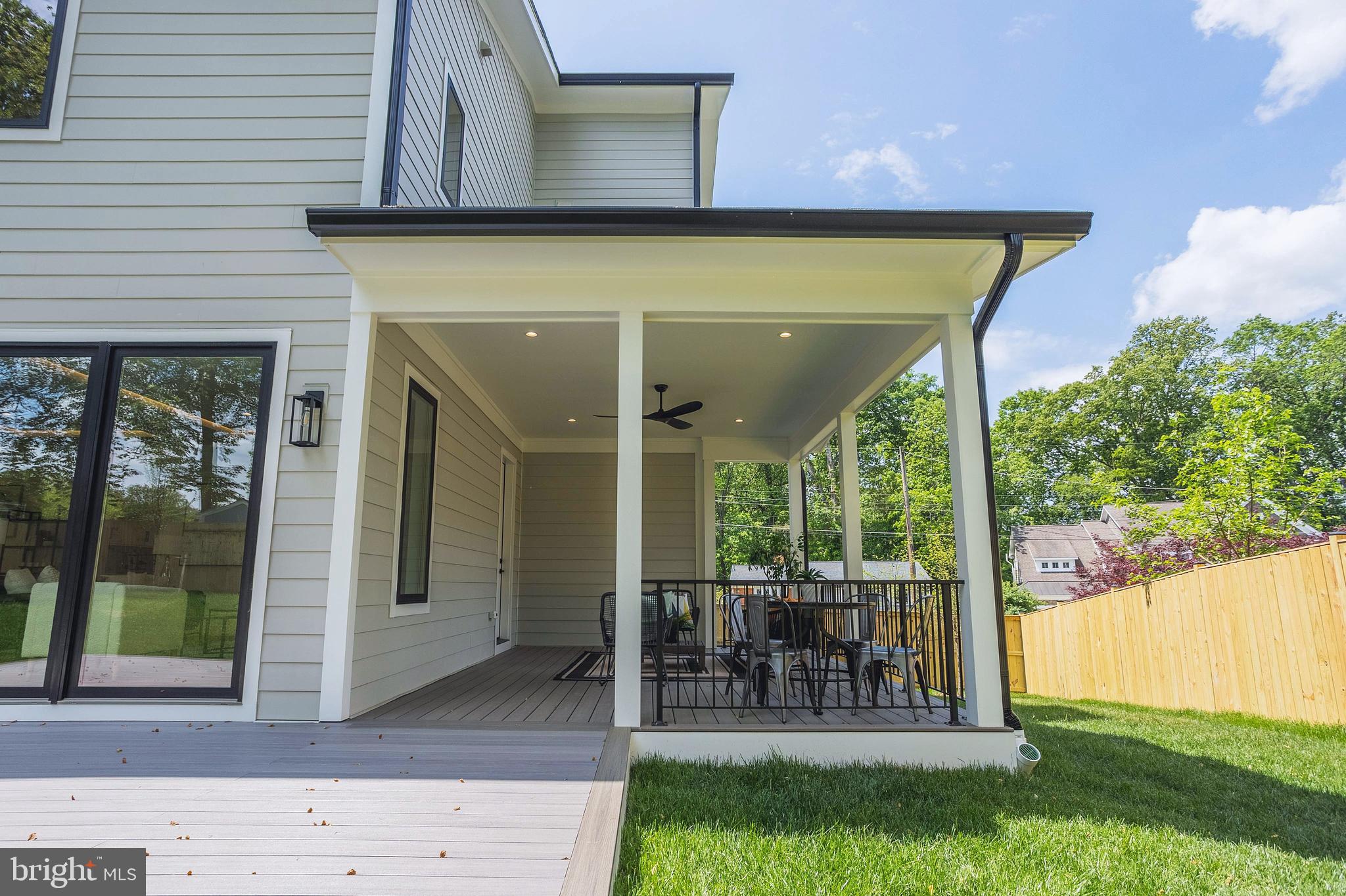 VIENNA WOODS - Residential