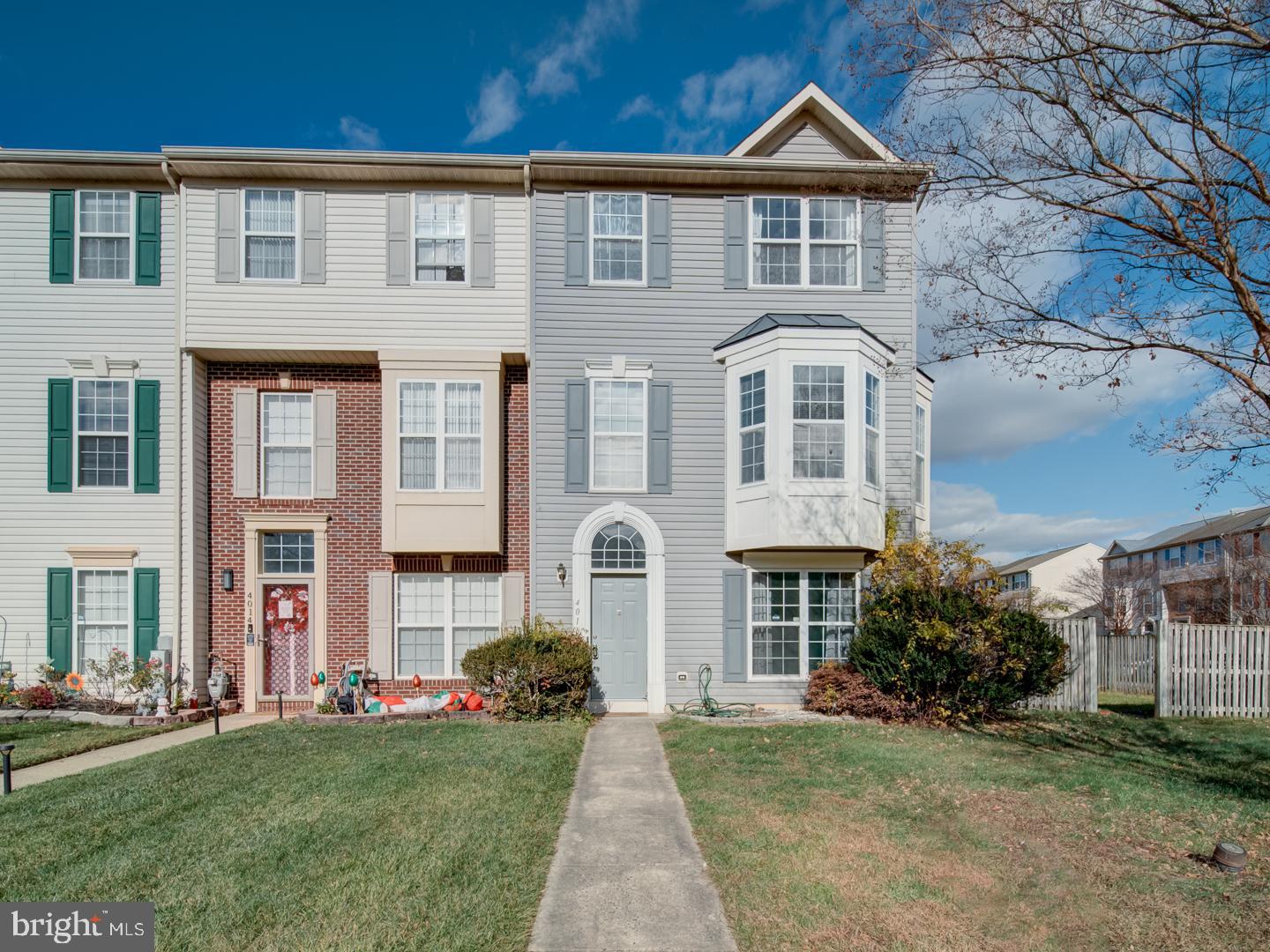 CARROLLWOOD MANOR - Residential