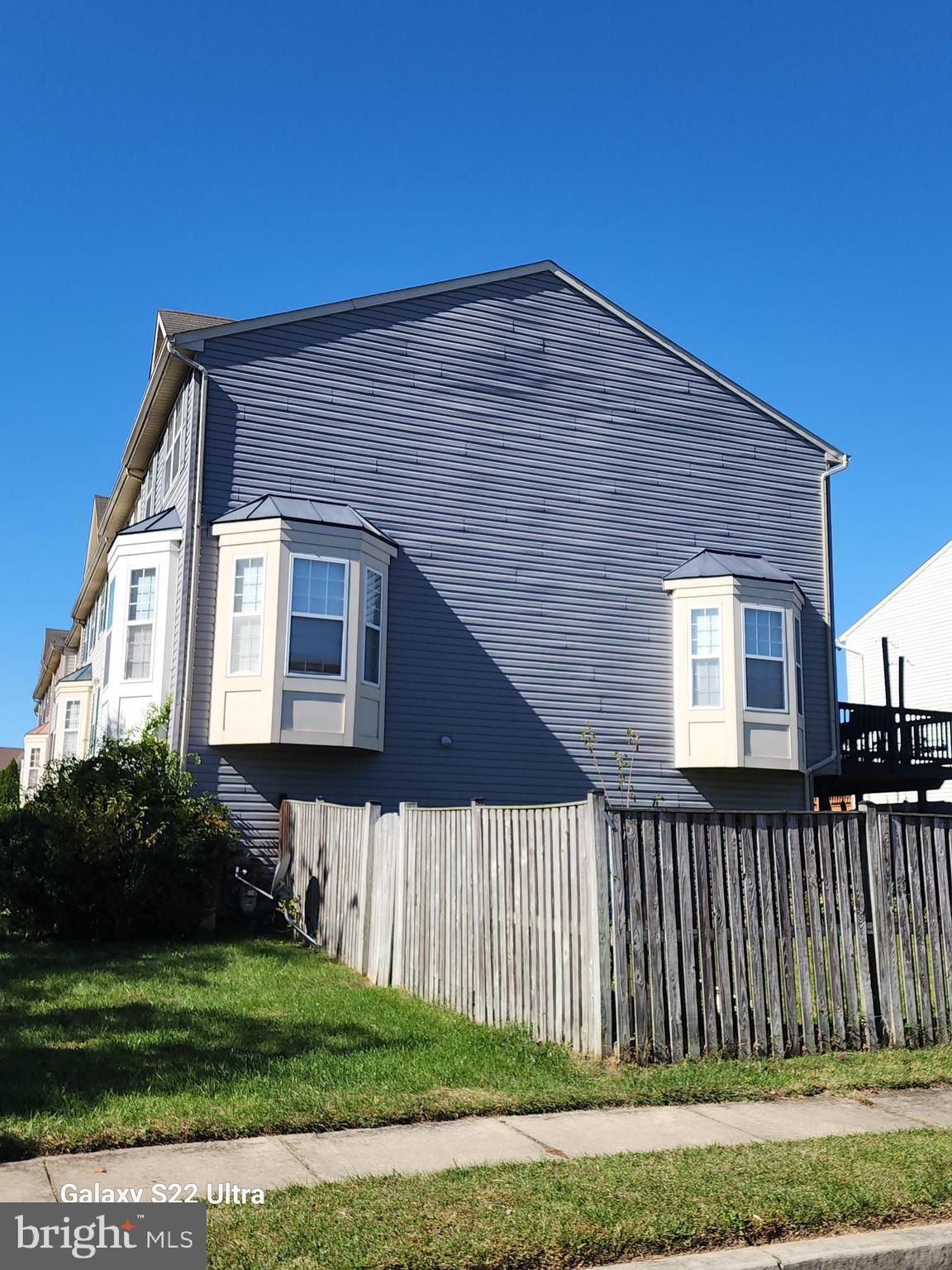 CARROLLWOOD MANOR - Residential