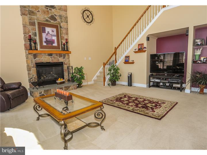 PROVIDENCE CHASE - Residential