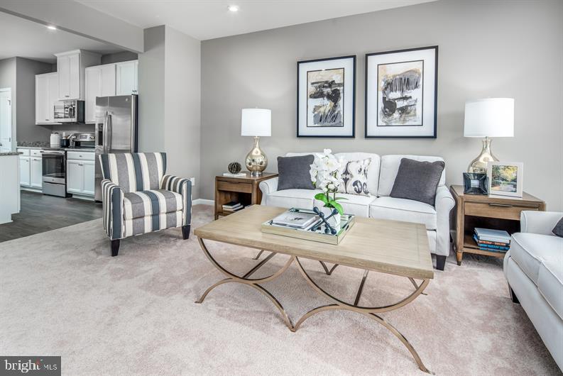 WELLINGTON FARMS - Residential