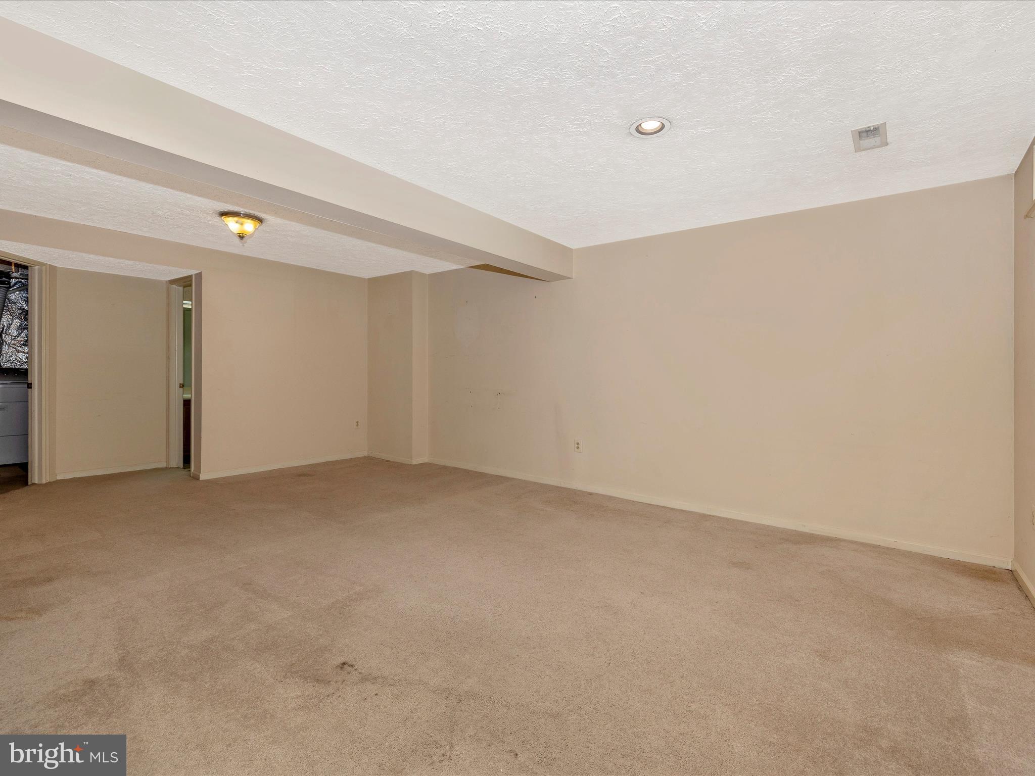 BALLENGER CREEK MEADOWS - Residential