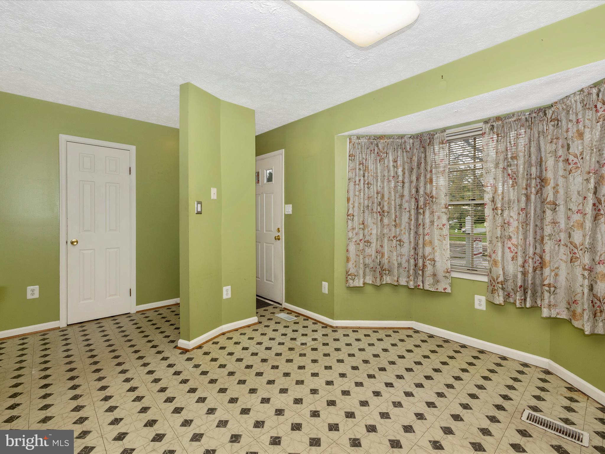 BALLENGER CREEK MEADOWS - Residential