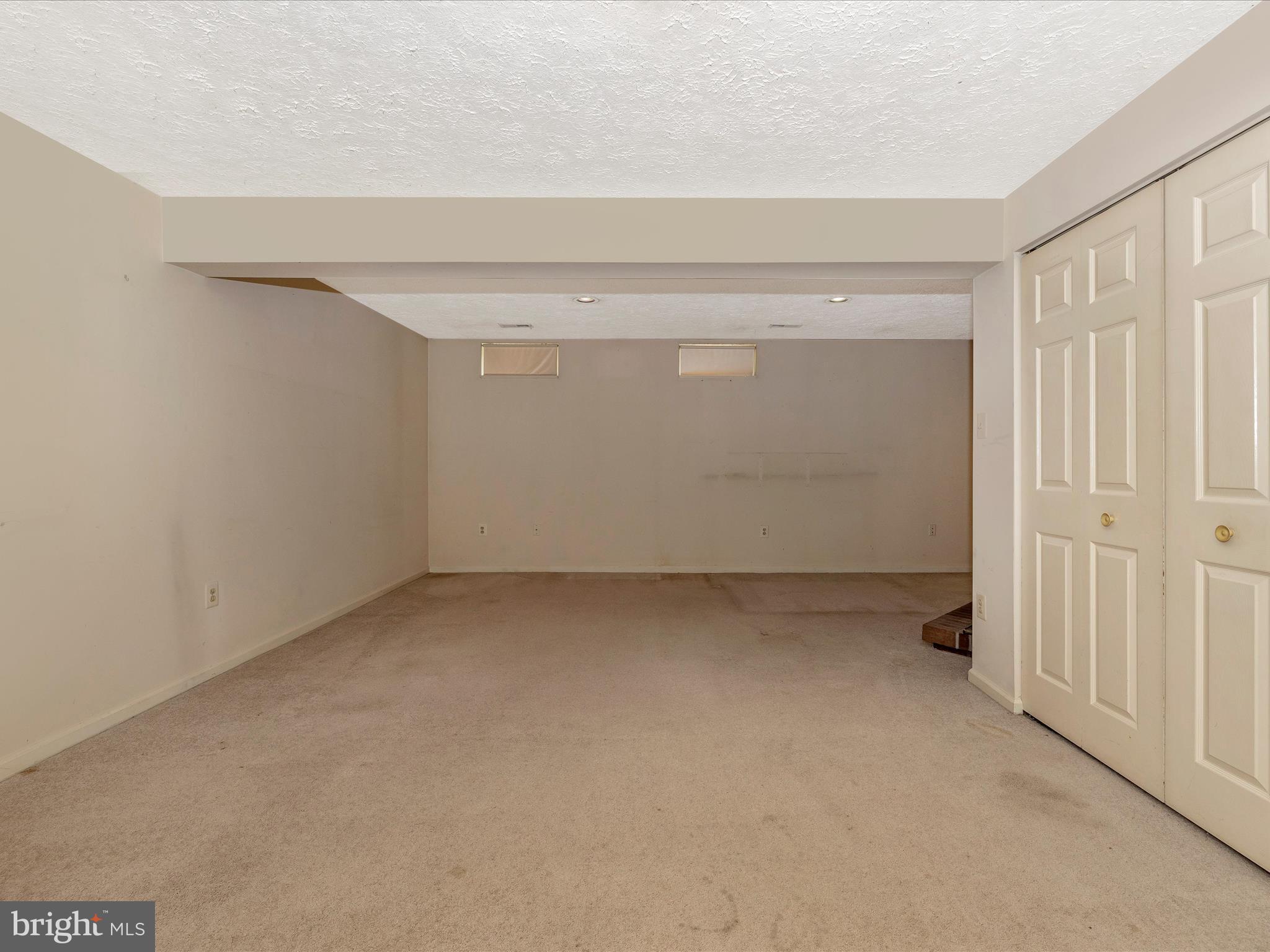 BALLENGER CREEK MEADOWS - Residential