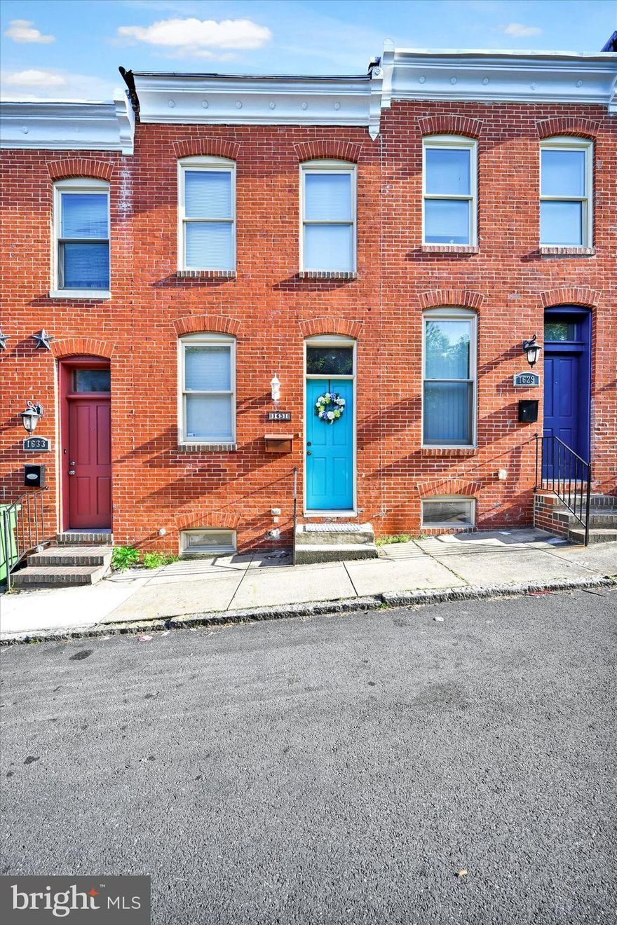 Just attended the Live Baltimore Trolley Tour and looking for a new home in time for the grant lottery? Or perhaps you work at Hopkins- this home qualifies for the “Live Near Your Work” grant. (You can stack grants— talk to your lender for more info!) 1631 Hakesley Place is a sweet, petite home that’s perfectly move-in ready. The entire property was renovated top to bottom in 2016. There are even a few years left on the CHAP tax credit- a savings of thousands! Enjoy the convenience of the location, but the privacy of being on a completely tucked away alley. (Let’s be honest: you saw the street name and were wondering “where’s that?”) Hakesley Place is a hidden gem of a location, tucked between Biddle and Preston. Enjoy 2 amply sized bedrooms upstairs, an eat-in kitchen with great storage space, a convenient first floor powder room, and a recently updated deck and backyard. Basement space also offers a lot of potential— even though technically not finished, the owner uses it as a second living room. Schedule your tour today to see for yourself!