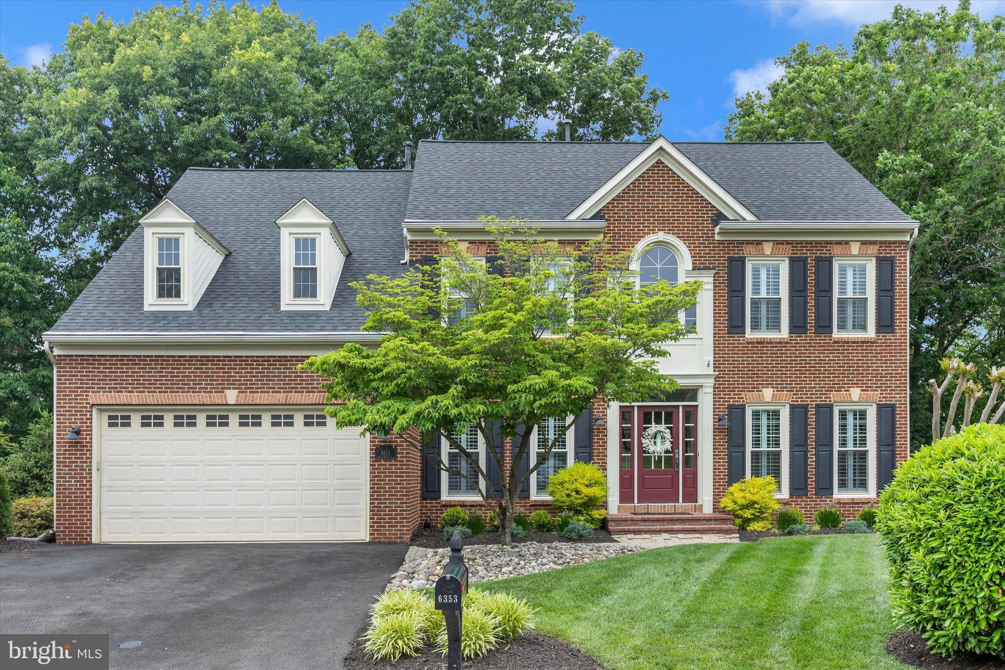 SPRING RIDGE - Residential