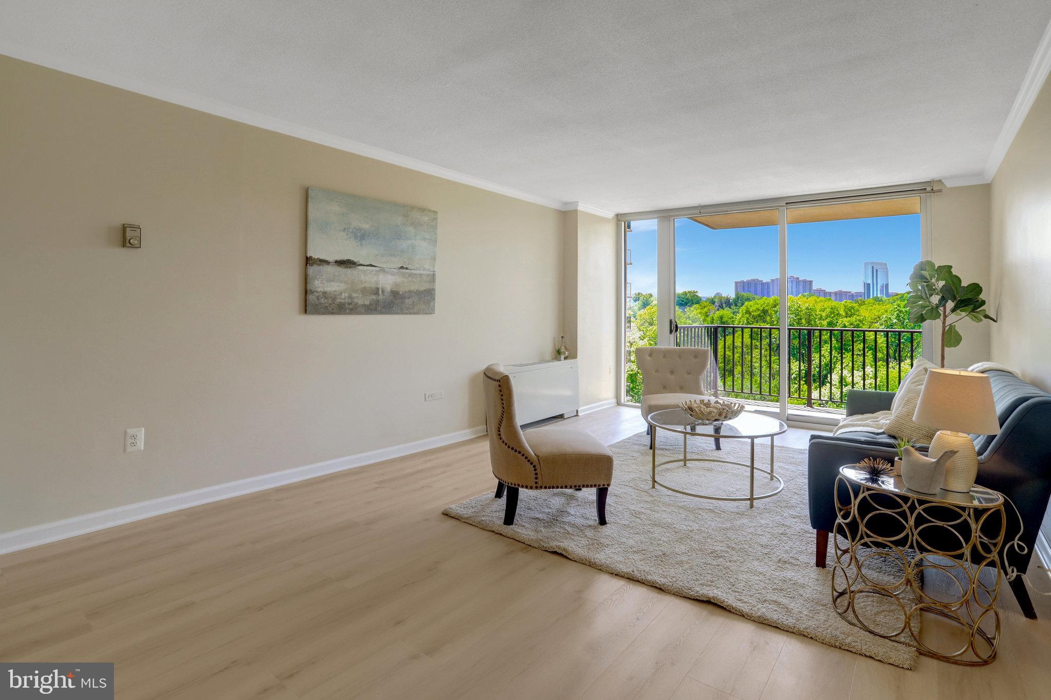 THE CARLTON - Residential