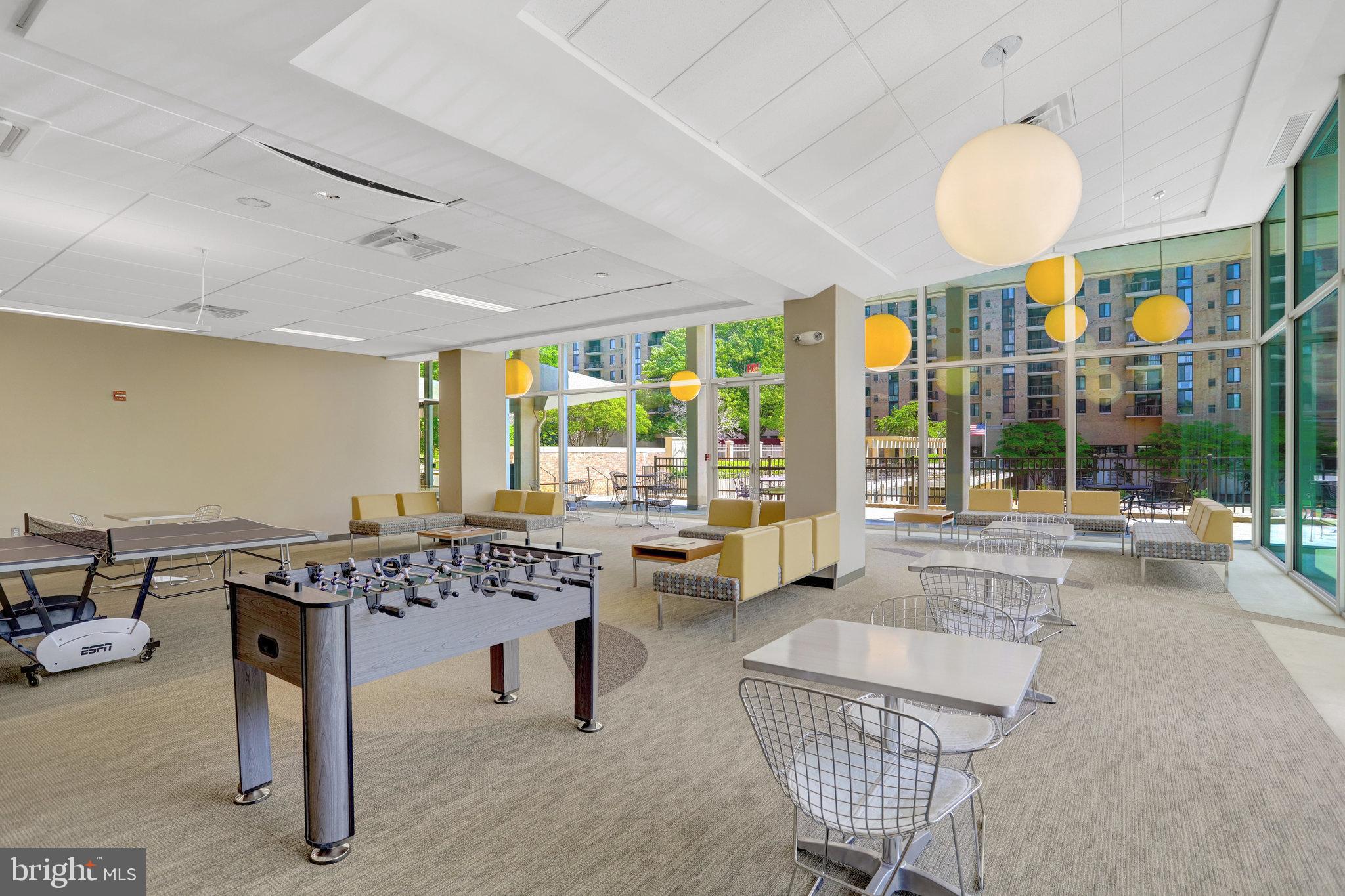 THE CARLTON - Residential