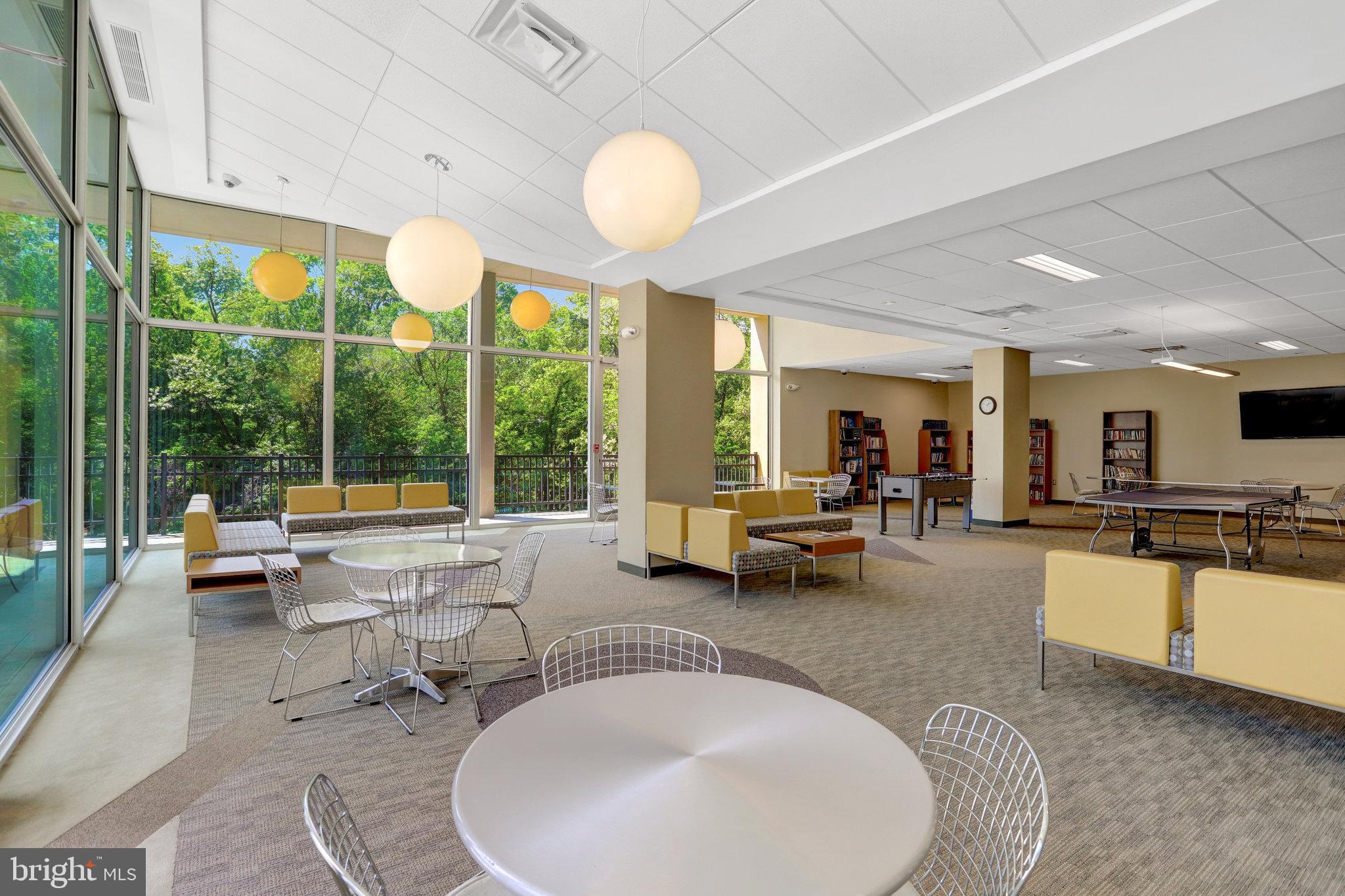 THE CARLTON - Residential