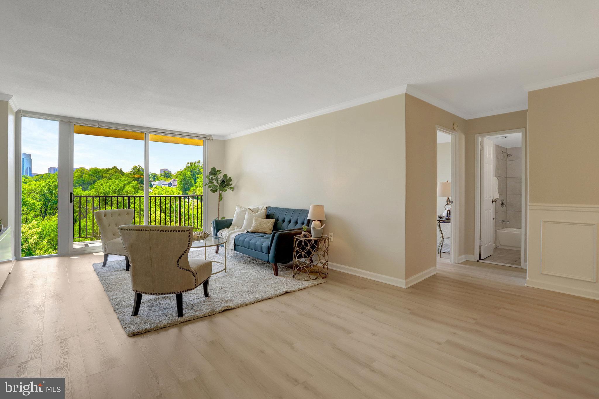 THE CARLTON - Residential